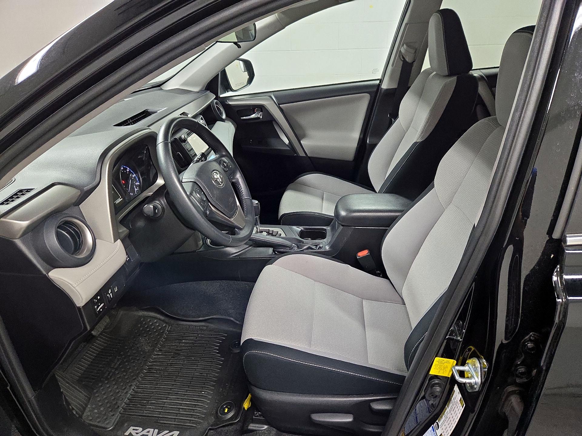 Thumbnail: 2017 Toyota RAV4 - 11