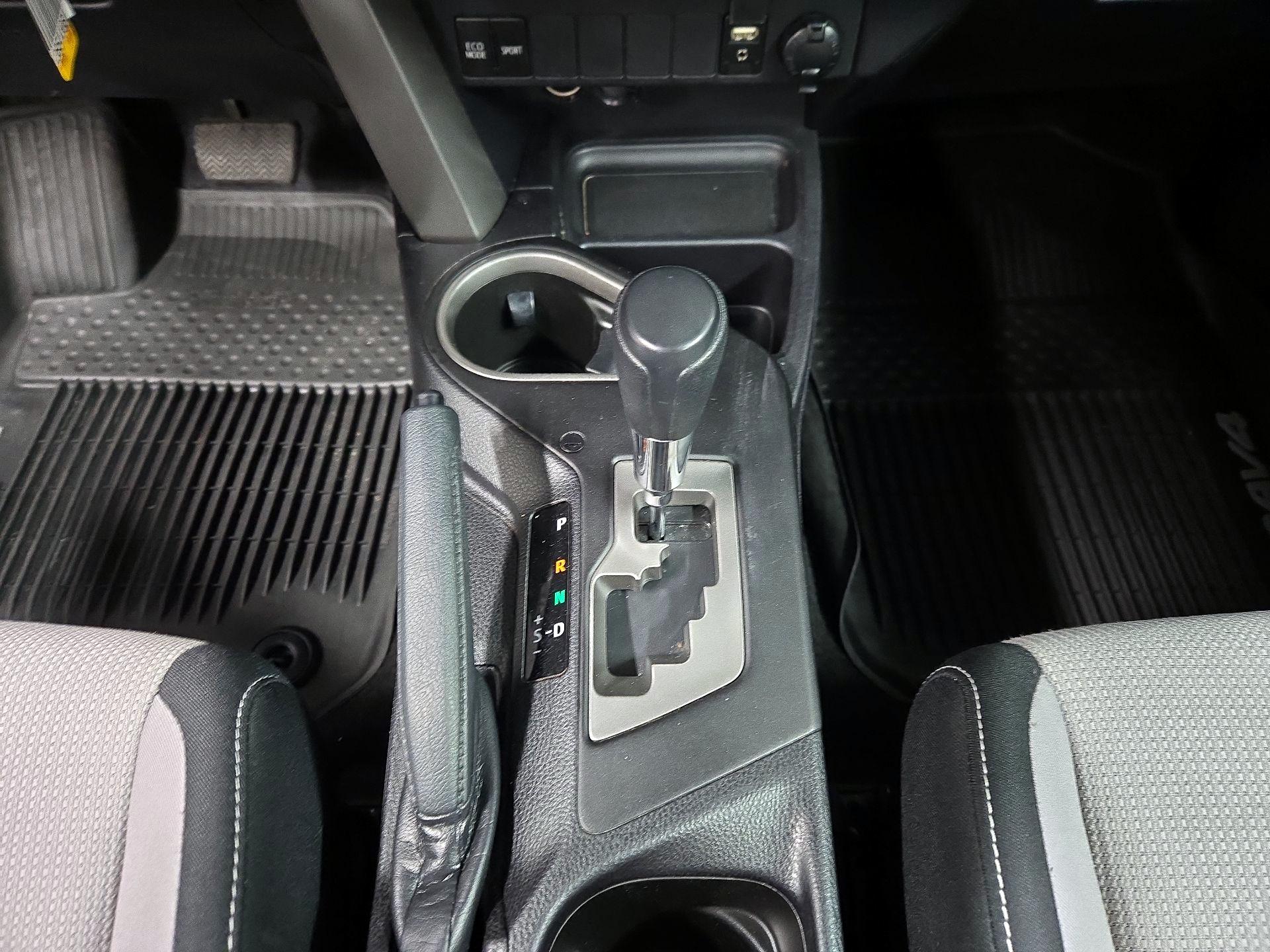 Thumbnail: 2017 Toyota RAV4 - 17