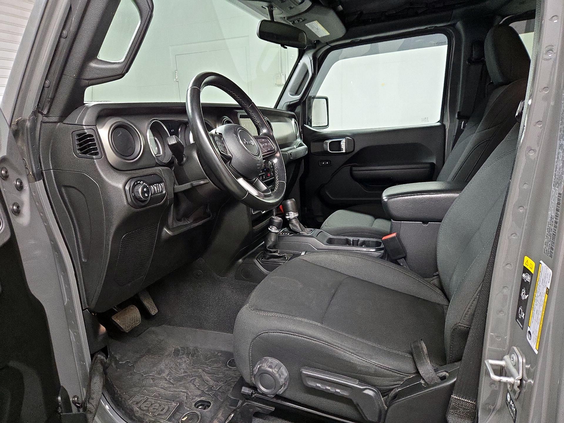 Thumbnail: 2021 Jeep Gladiator - 11