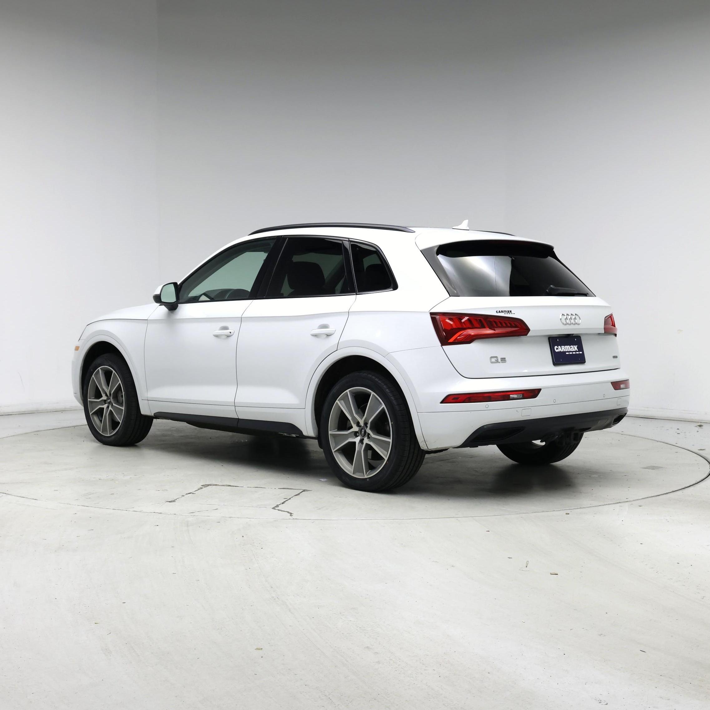 Thumbnail: 2019 Audi Q5 - 2