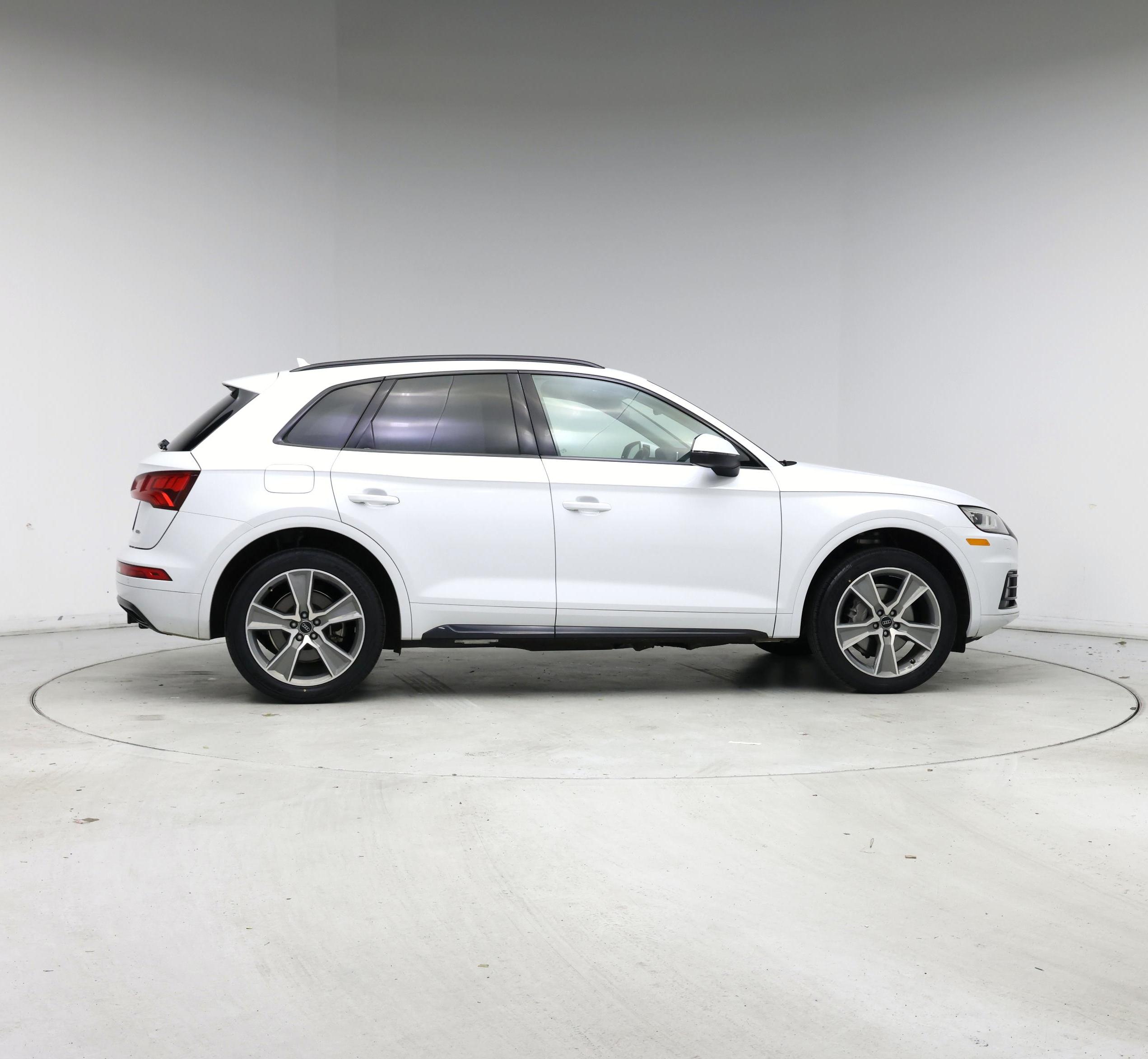 Thumbnail: 2019 Audi Q5 - 7