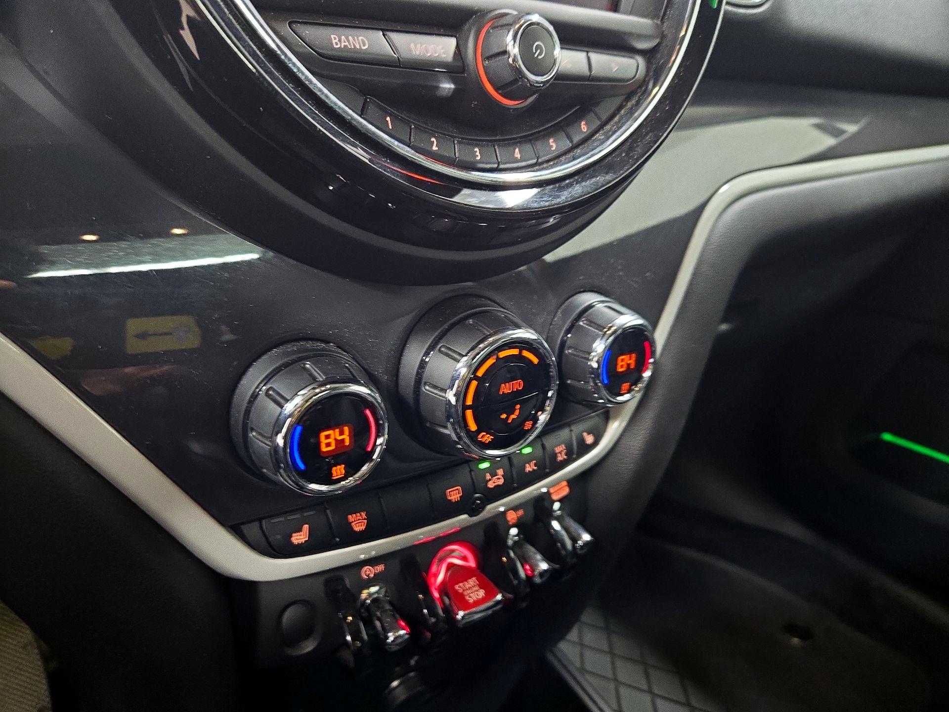 Thumbnail: 2020 MINI Cooper Countryman - 16