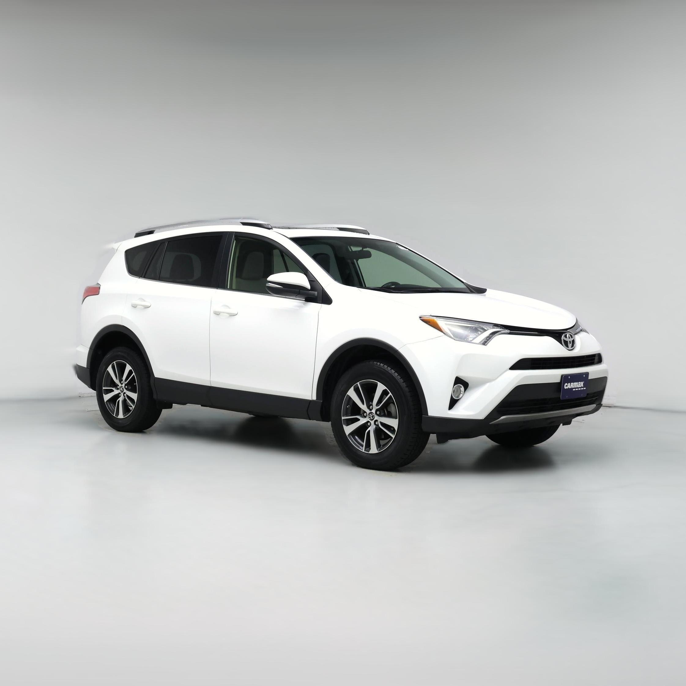 Thumbnail: 2016 Toyota RAV4 - 1
