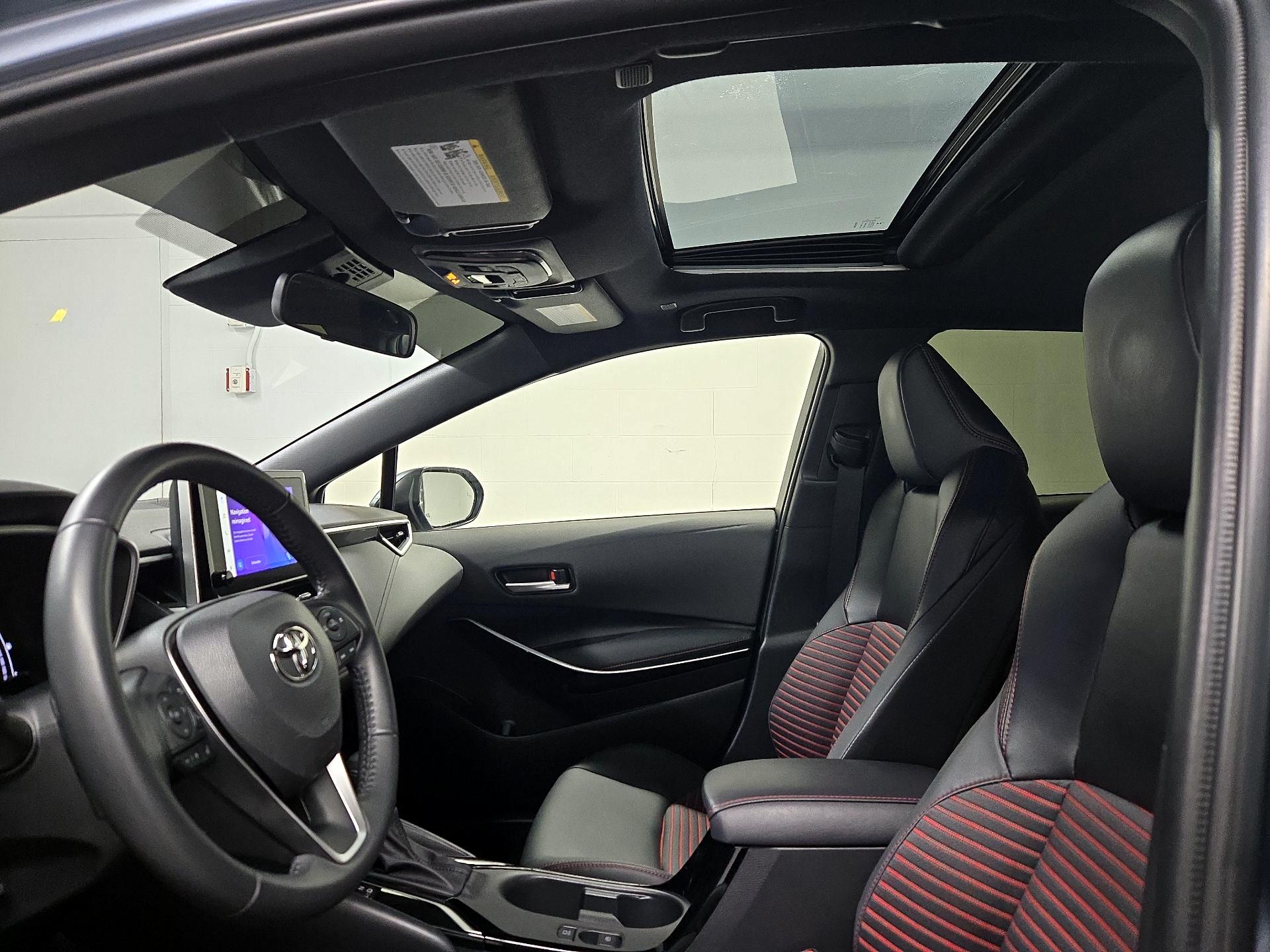 Thumbnail: 2023 Toyota Corolla - 19