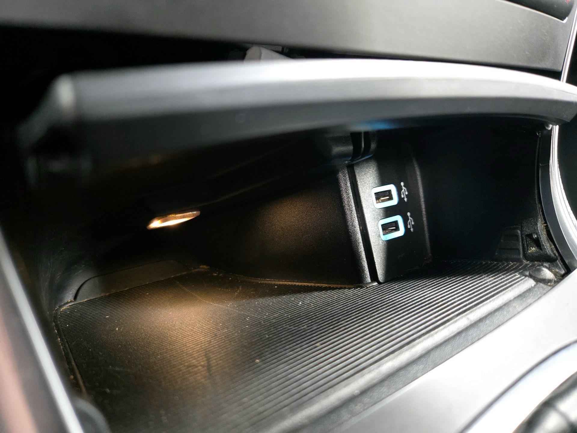 Thumbnail: 2017 Ford Edge - 18