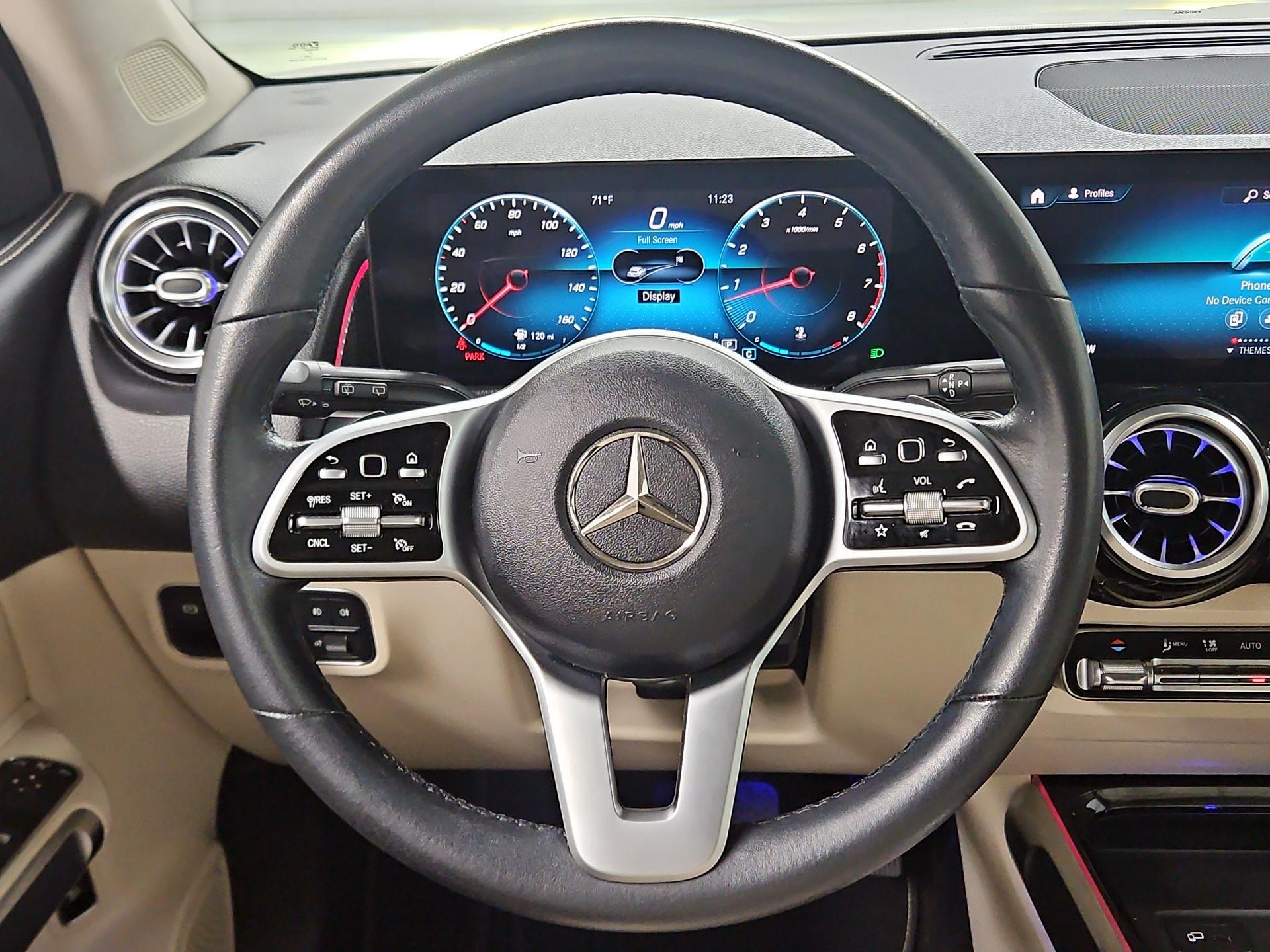 Thumbnail: 2021 Mercedes-Benz GLB - 10