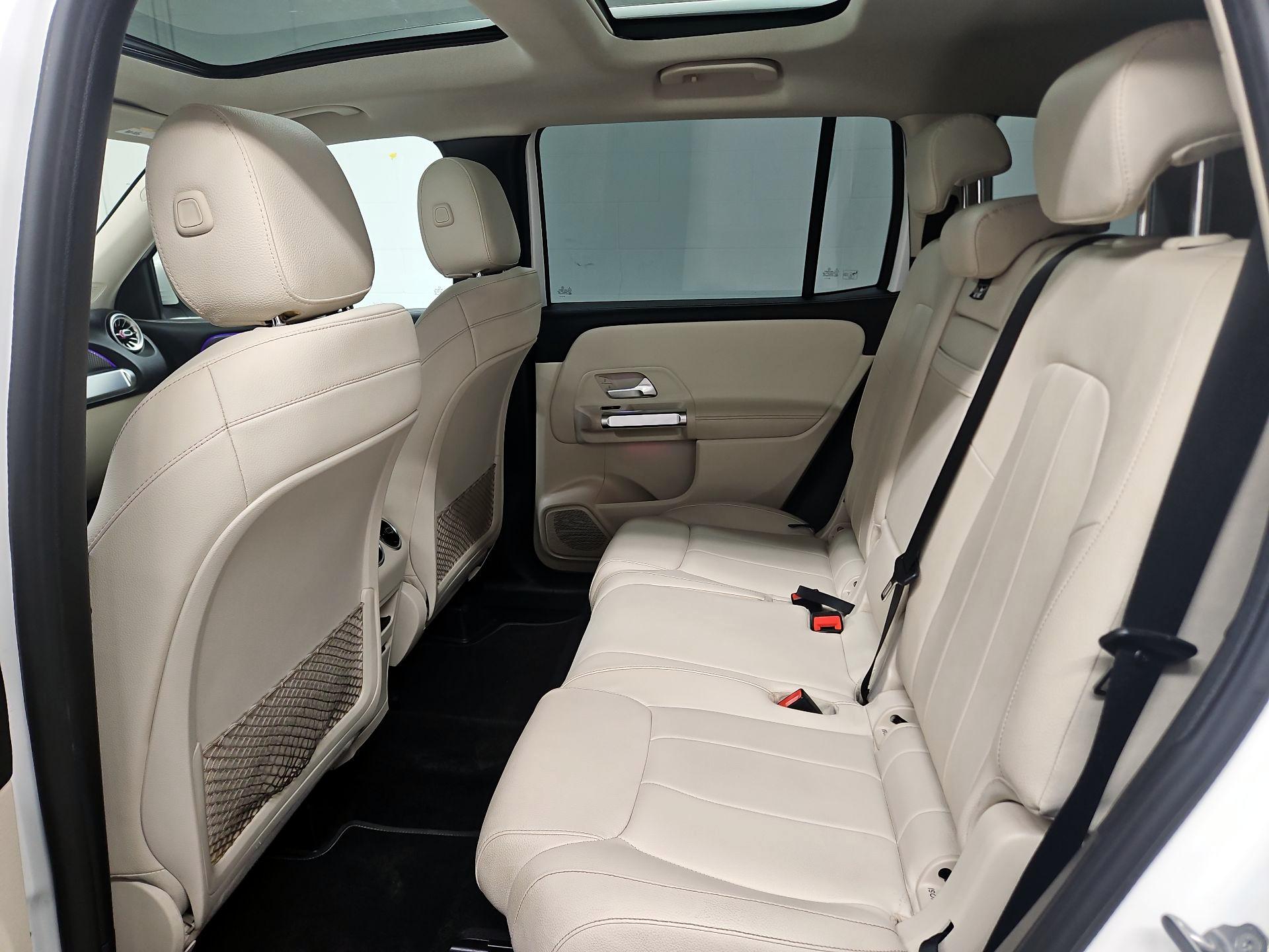 Thumbnail: 2021 Mercedes-Benz GLB - 20