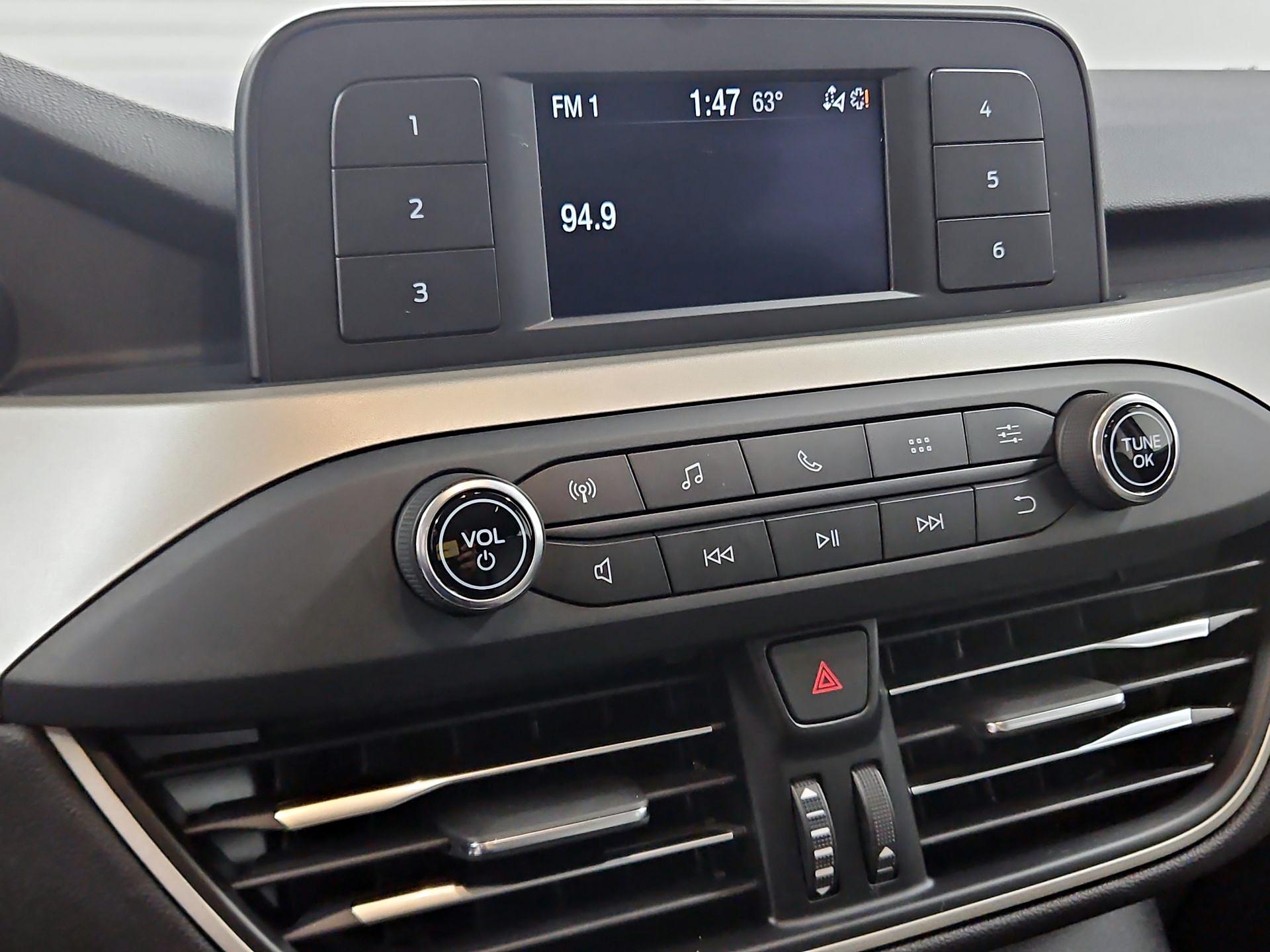 Thumbnail: 2022 Ford Escape - 15