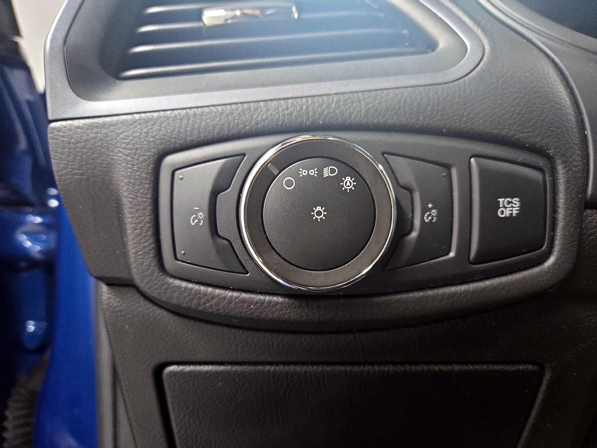Thumbnail: 2020 Ford Edge - 13