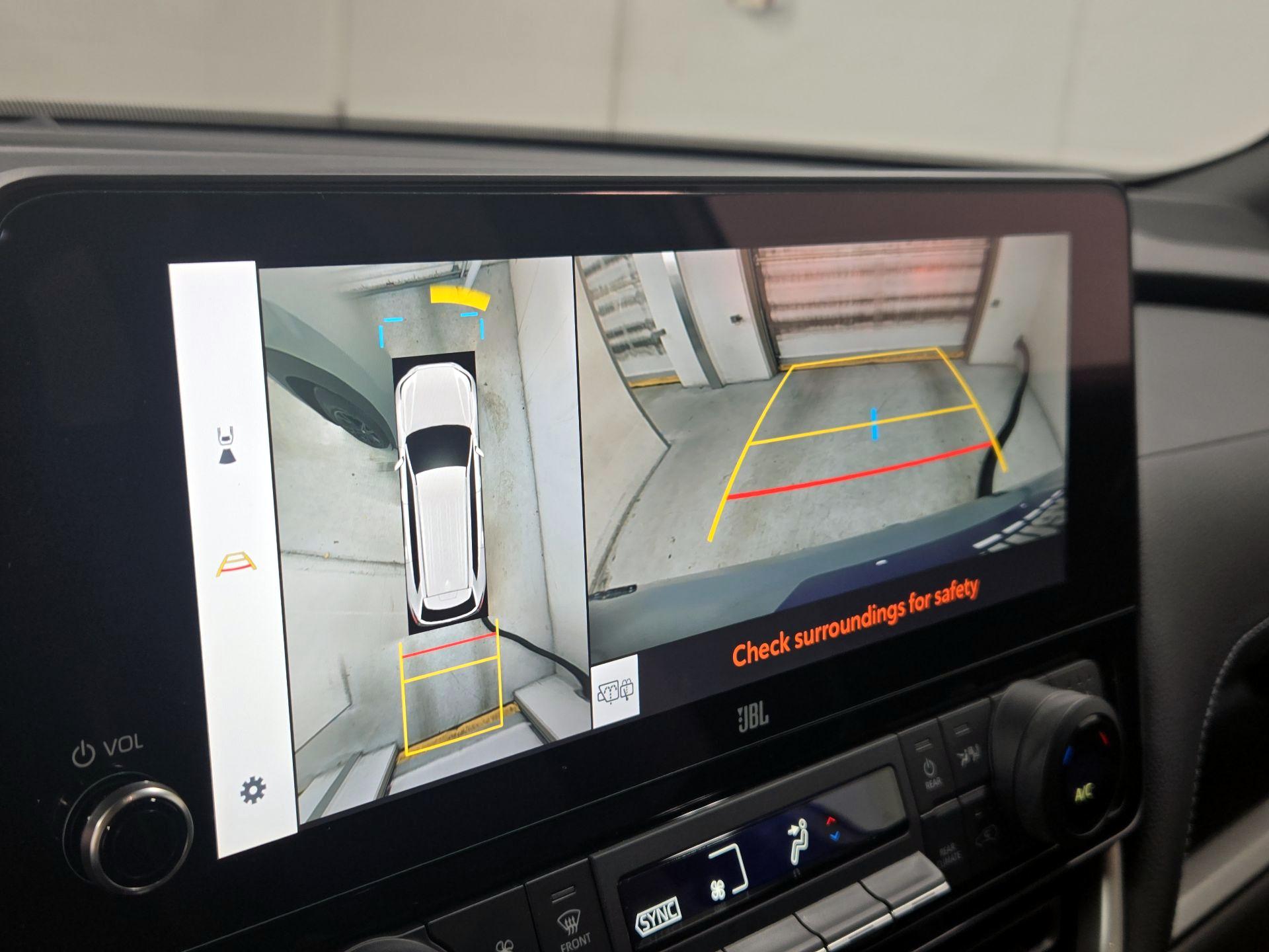 Thumbnail: 2025 Toyota Highlander - 15