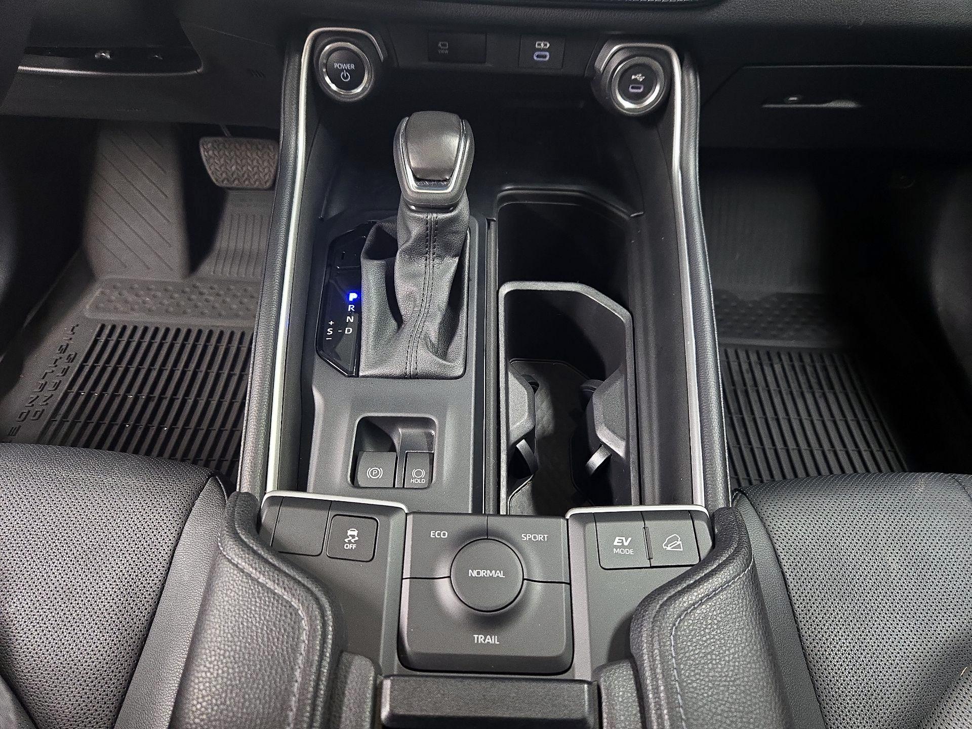 Thumbnail: 2025 Toyota Highlander - 18