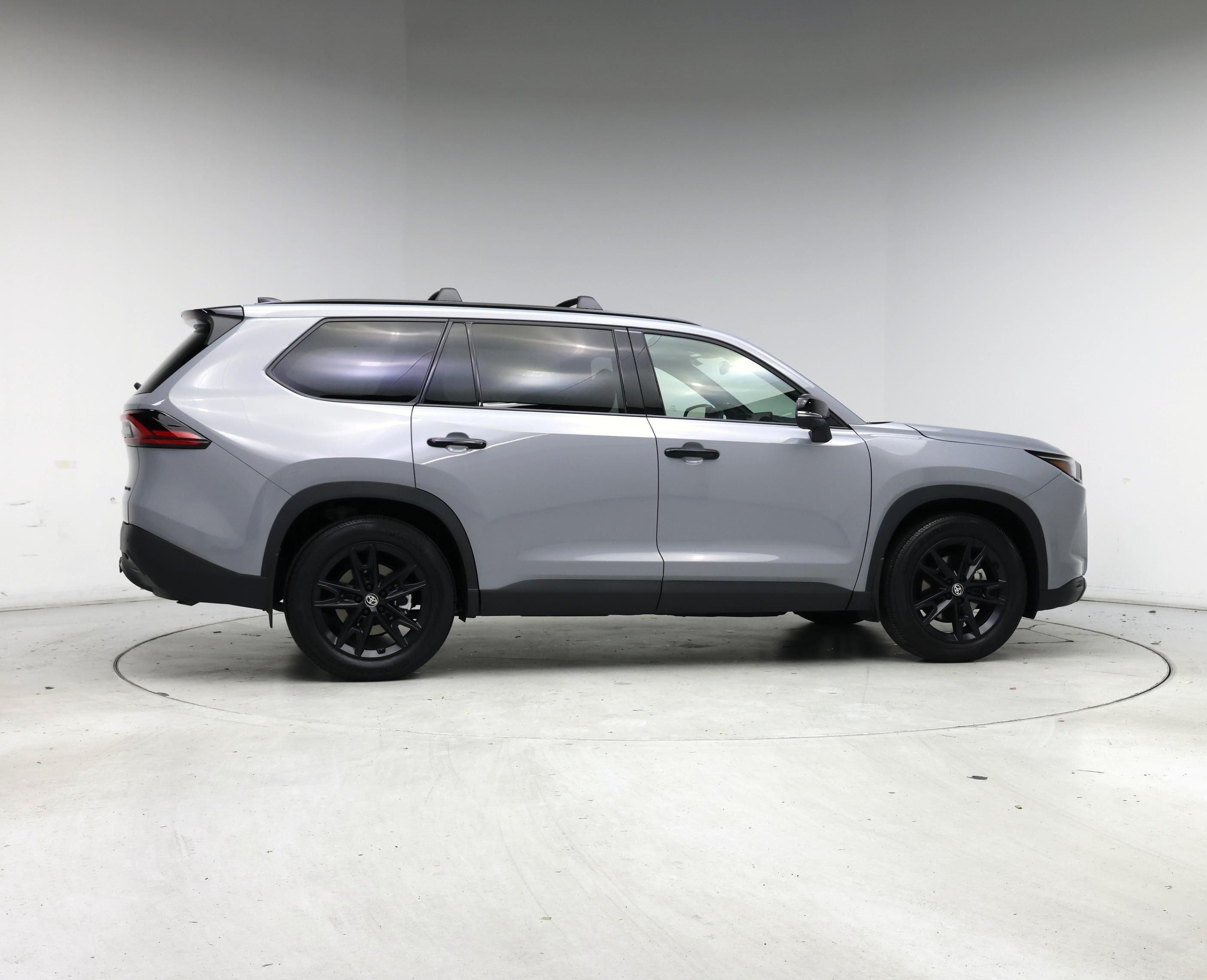 Thumbnail: 2025 Toyota Highlander - 7