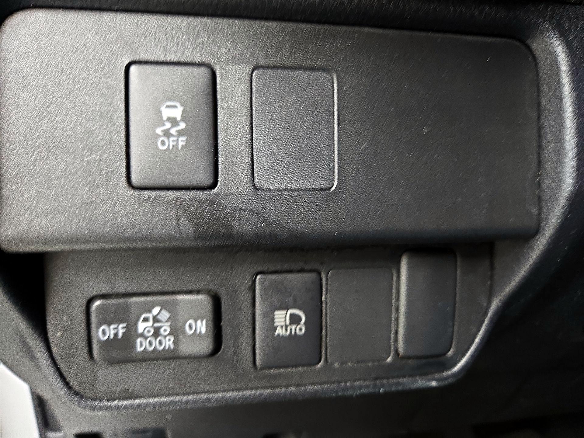 Thumbnail: 2023 Toyota Tacoma - 13