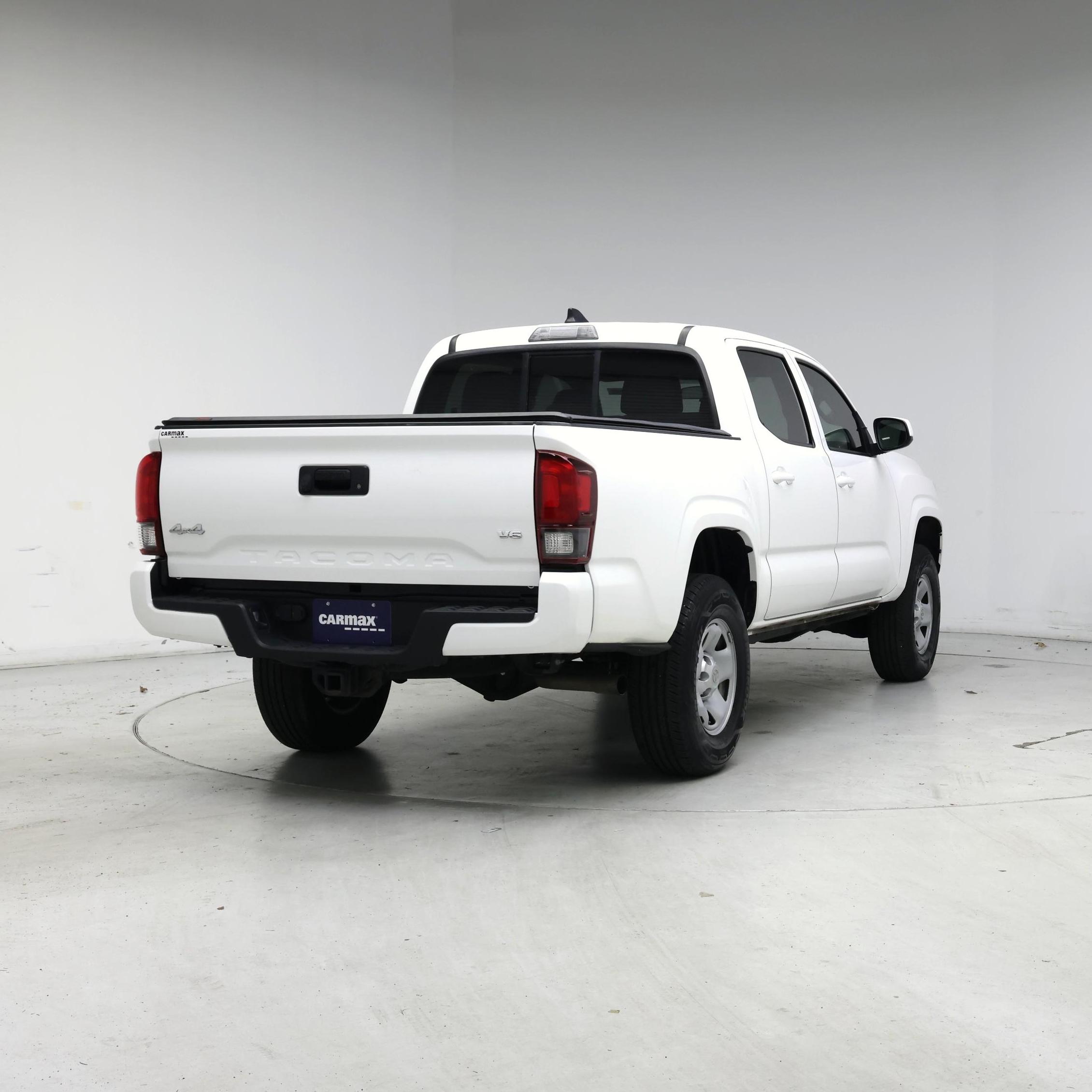 Thumbnail: 2023 Toyota Tacoma - 8