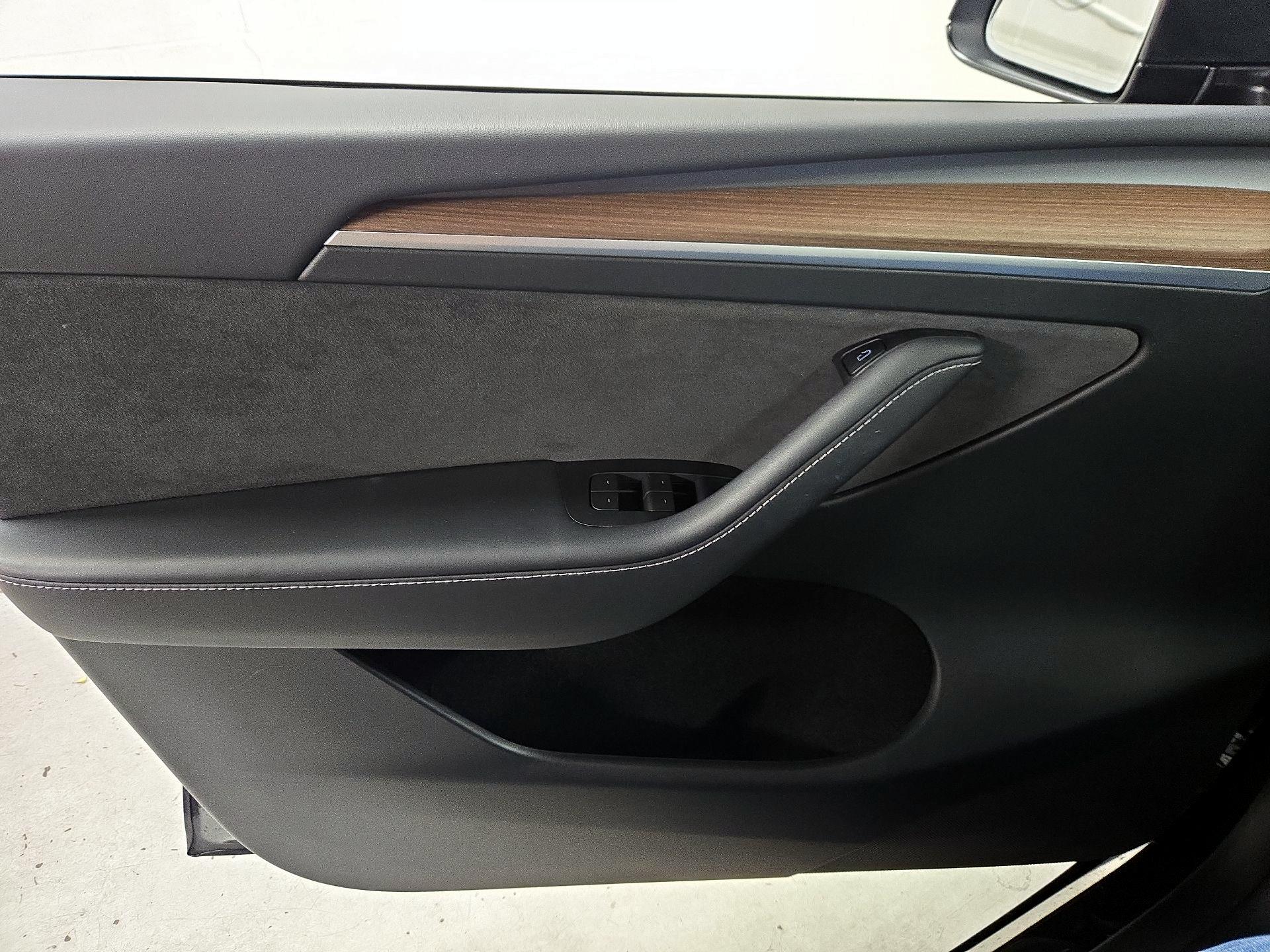 Thumbnail: 2024 Tesla Model Y - 12