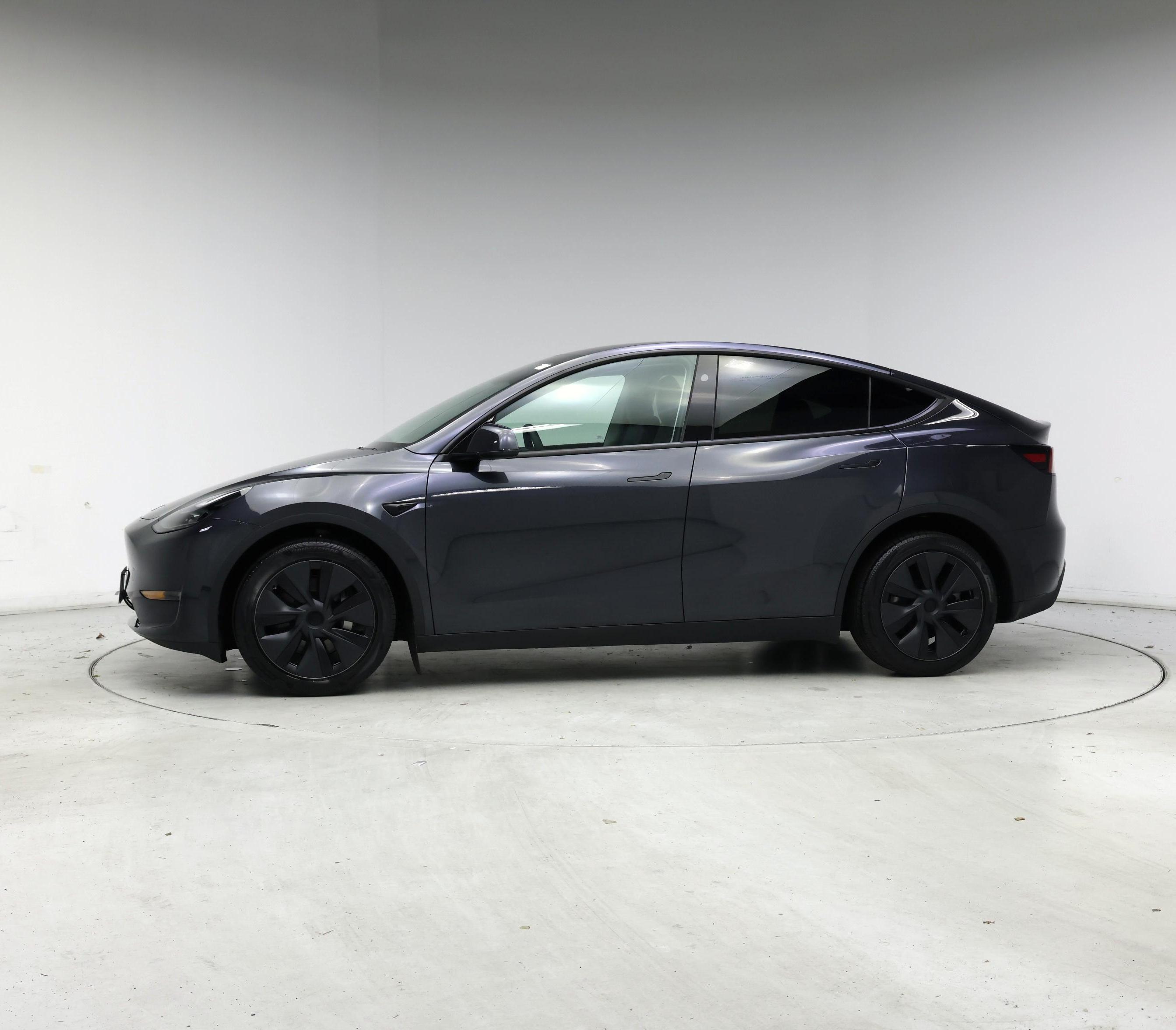 Thumbnail: 2024 Tesla Model Y - 3