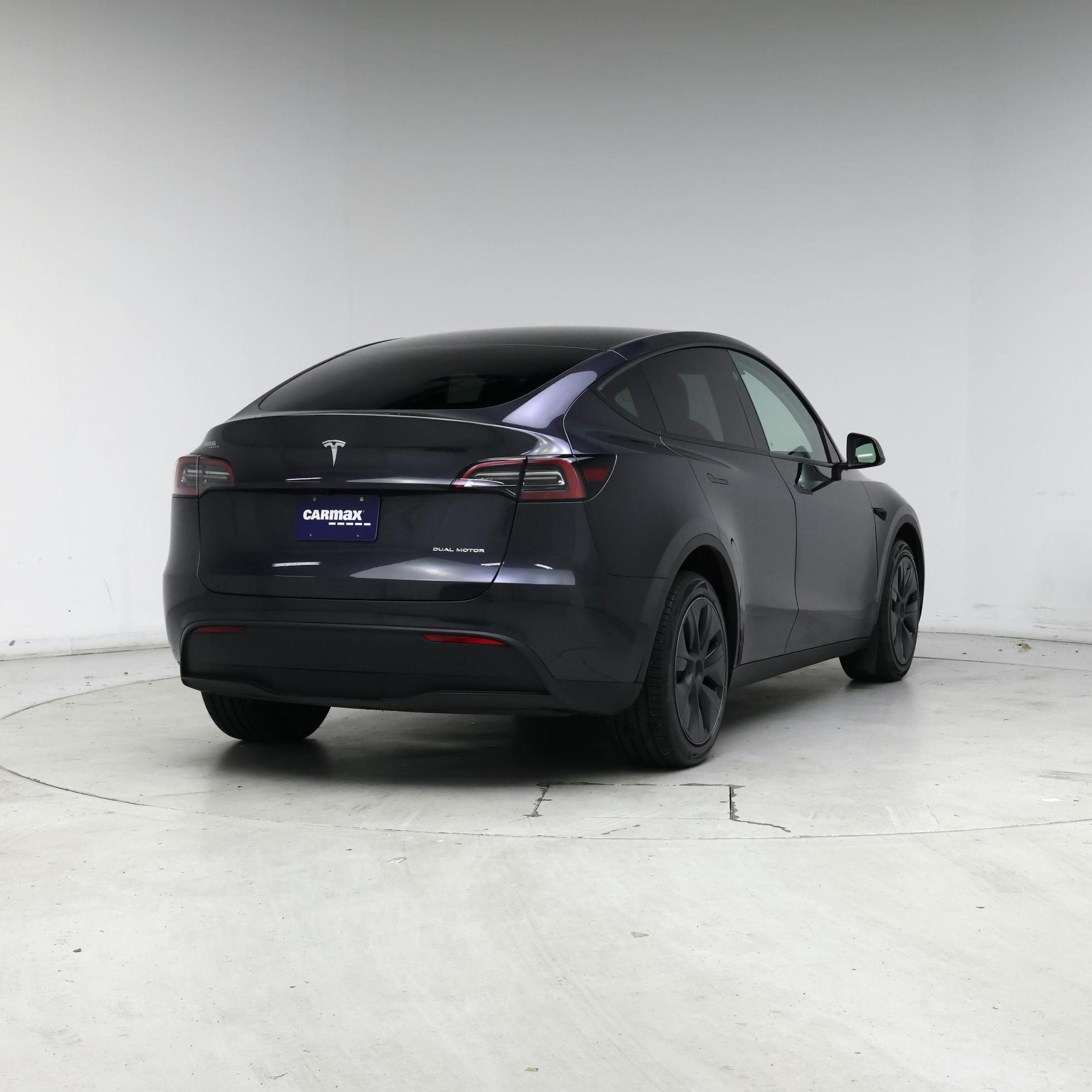 Thumbnail: 2024 Tesla Model Y - 8