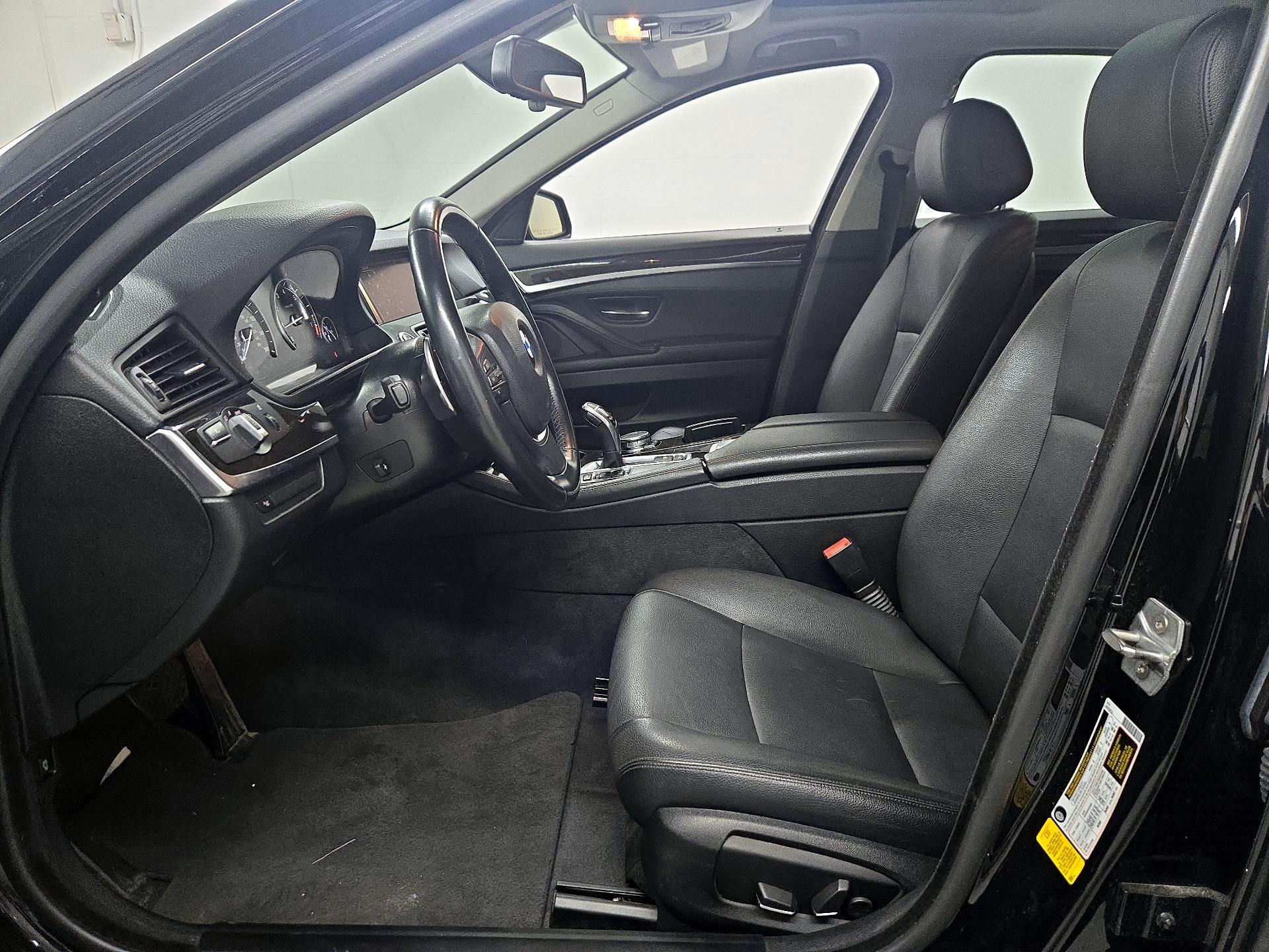 Thumbnail: 2016 BMW 5 Series - 11
