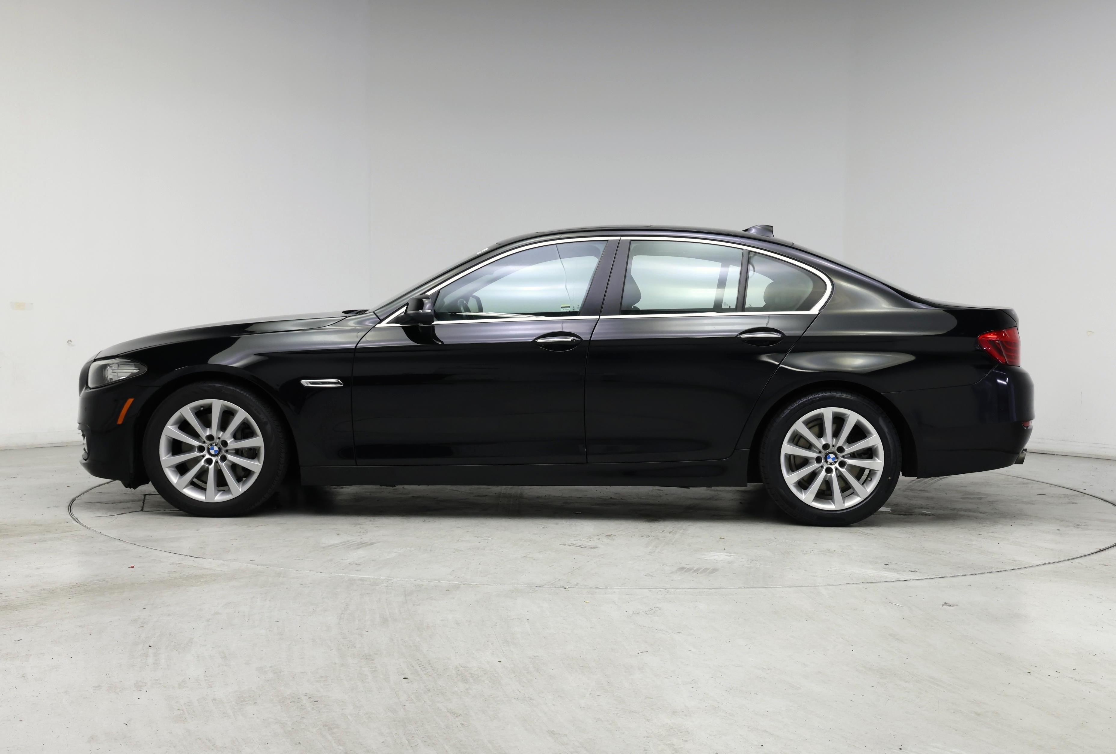 Thumbnail: 2016 BMW 5 Series - 3