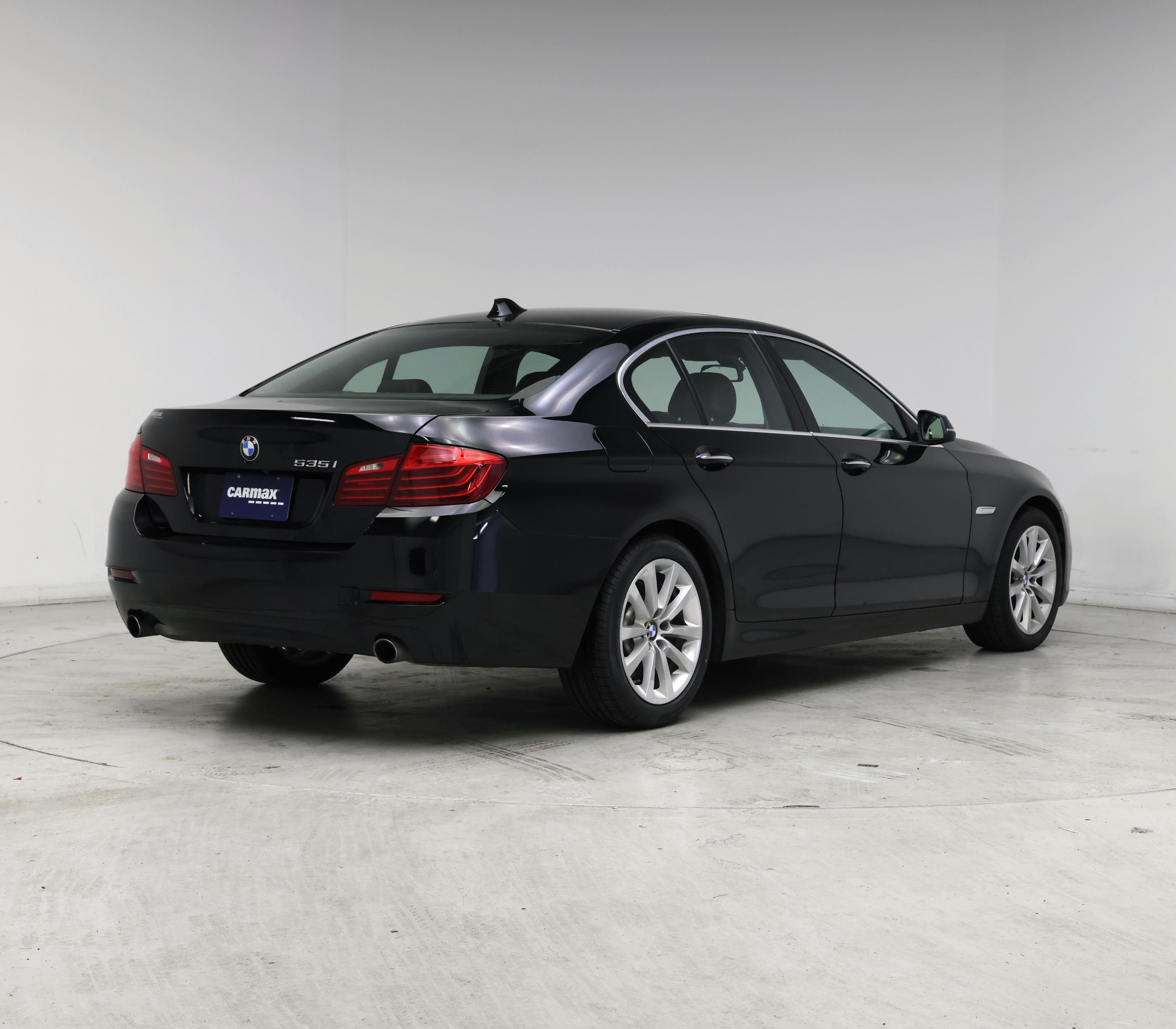 Thumbnail: 2016 BMW 5 Series - 8