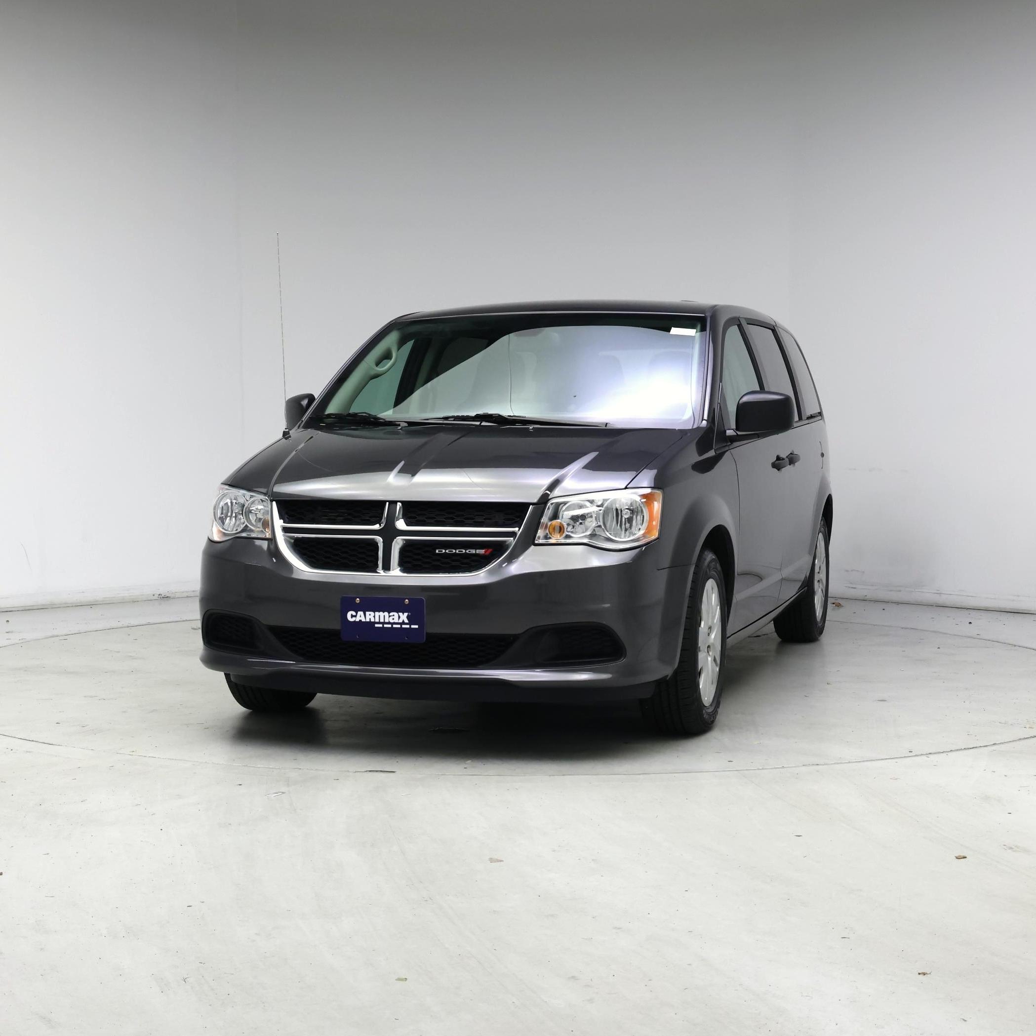 Thumbnail: 2019 Dodge Grand Caravan - 4