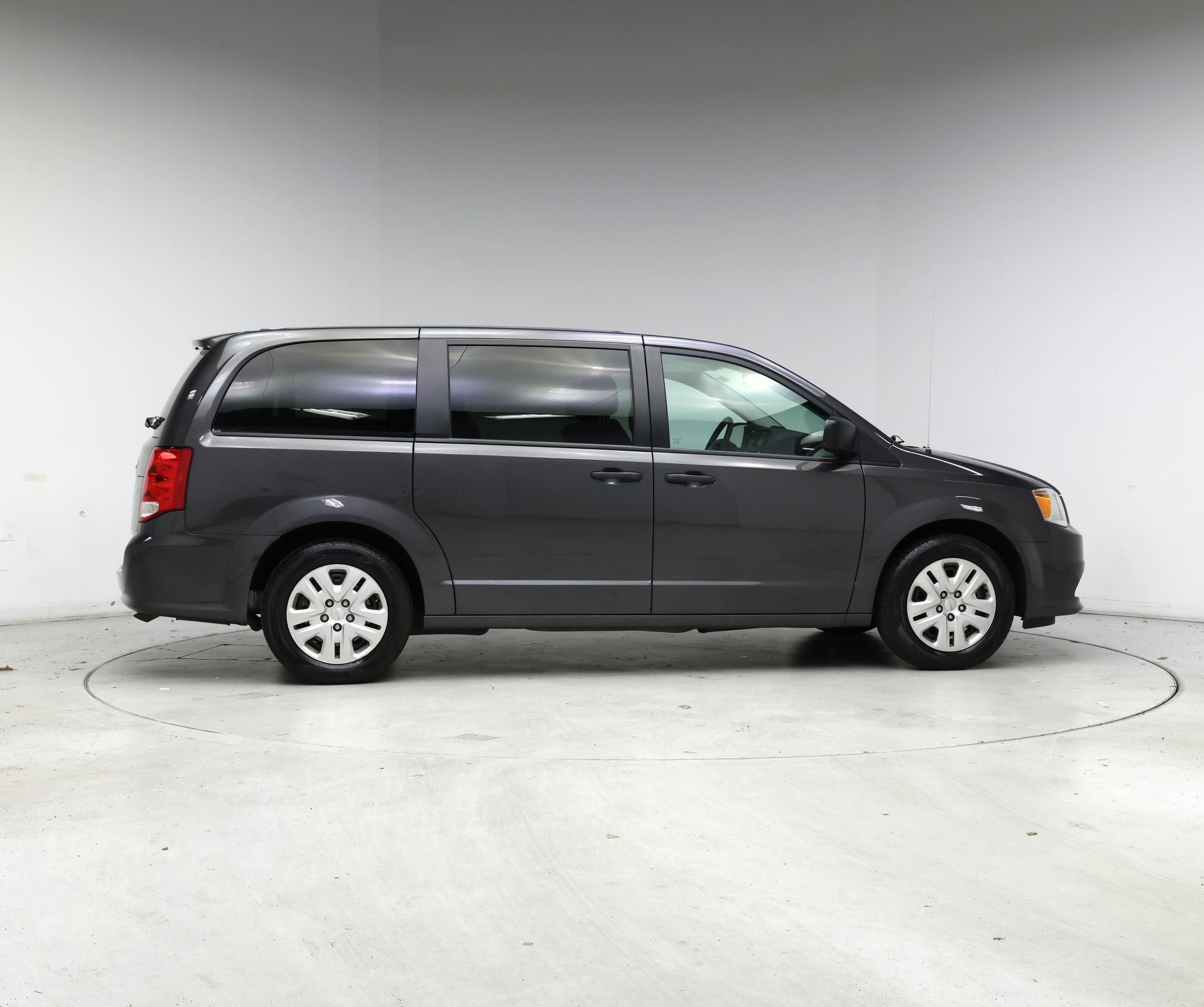 Thumbnail: 2019 Dodge Grand Caravan - 7