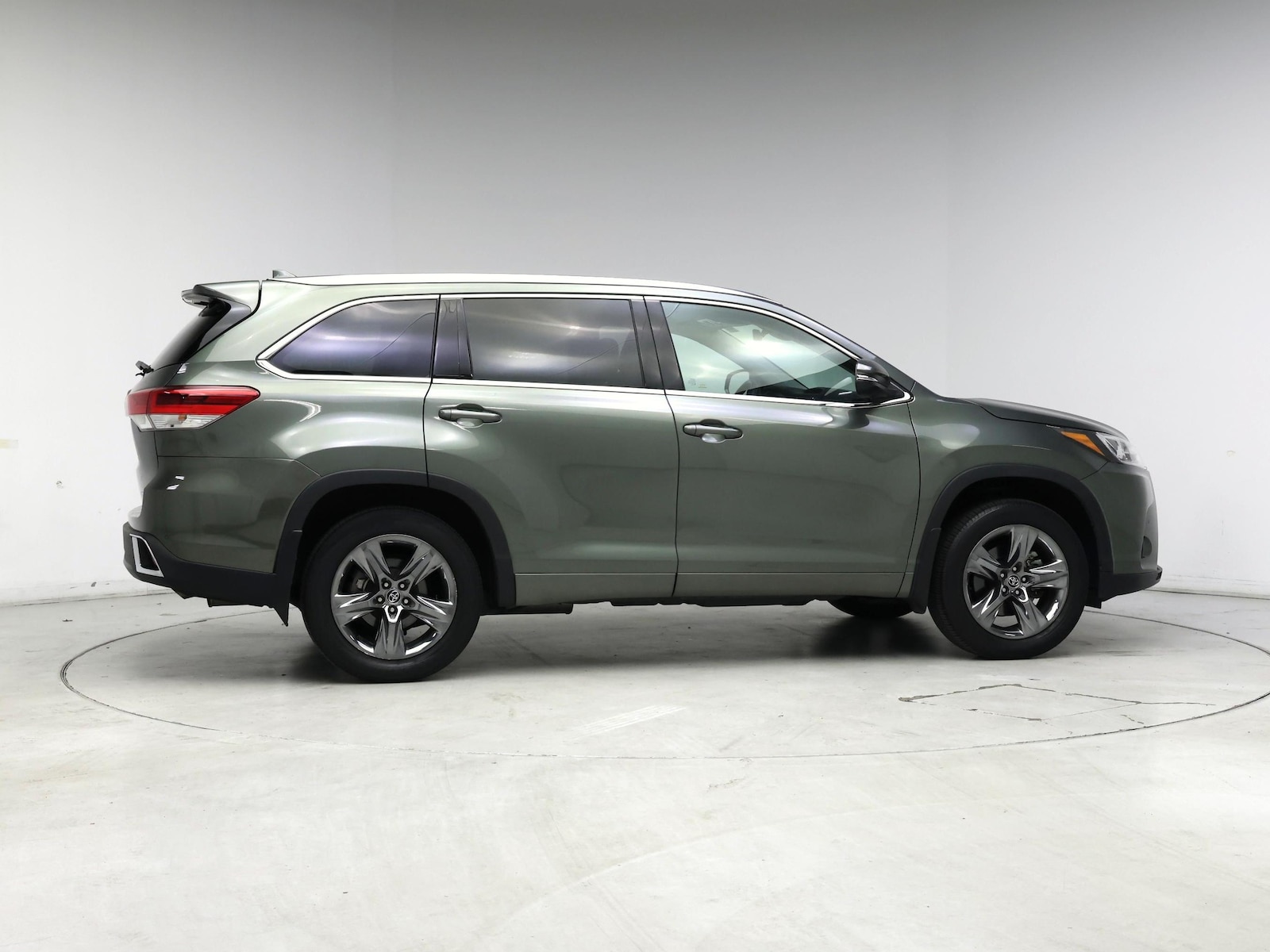 2019 Toyota Highlander Limited Platinum - Photo 8