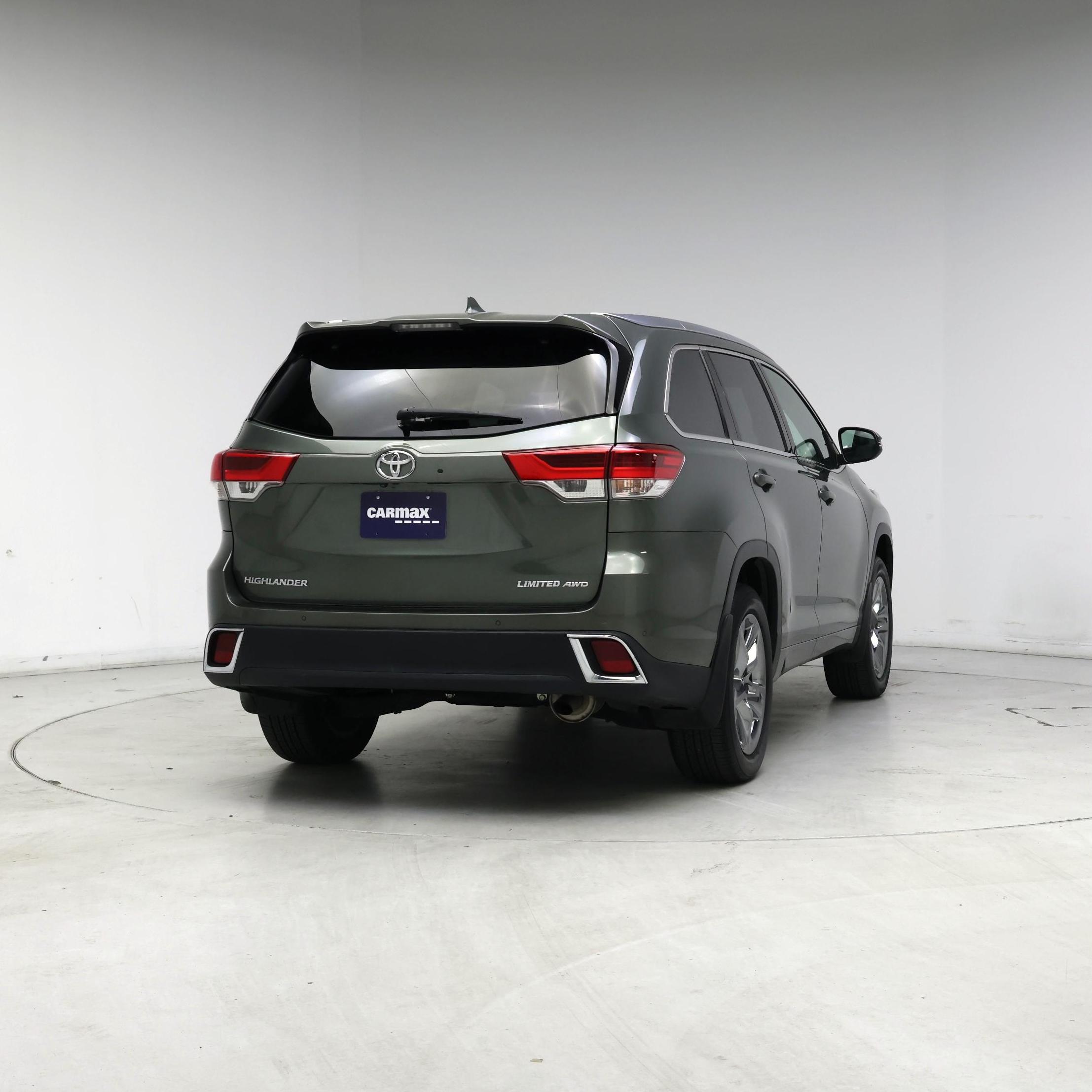 Thumbnail: 2019 Toyota Highlander - 8