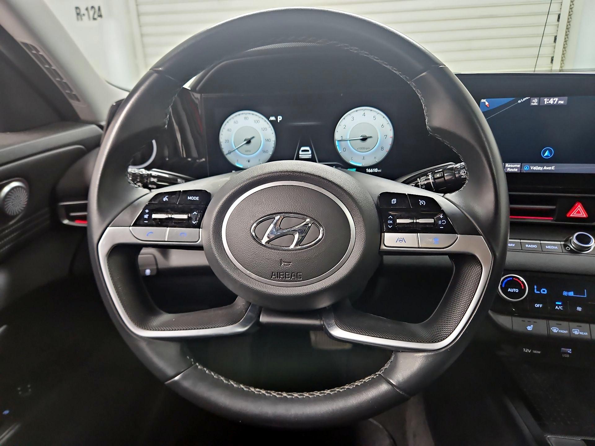 Thumbnail: 2021 Hyundai Elantra - 10