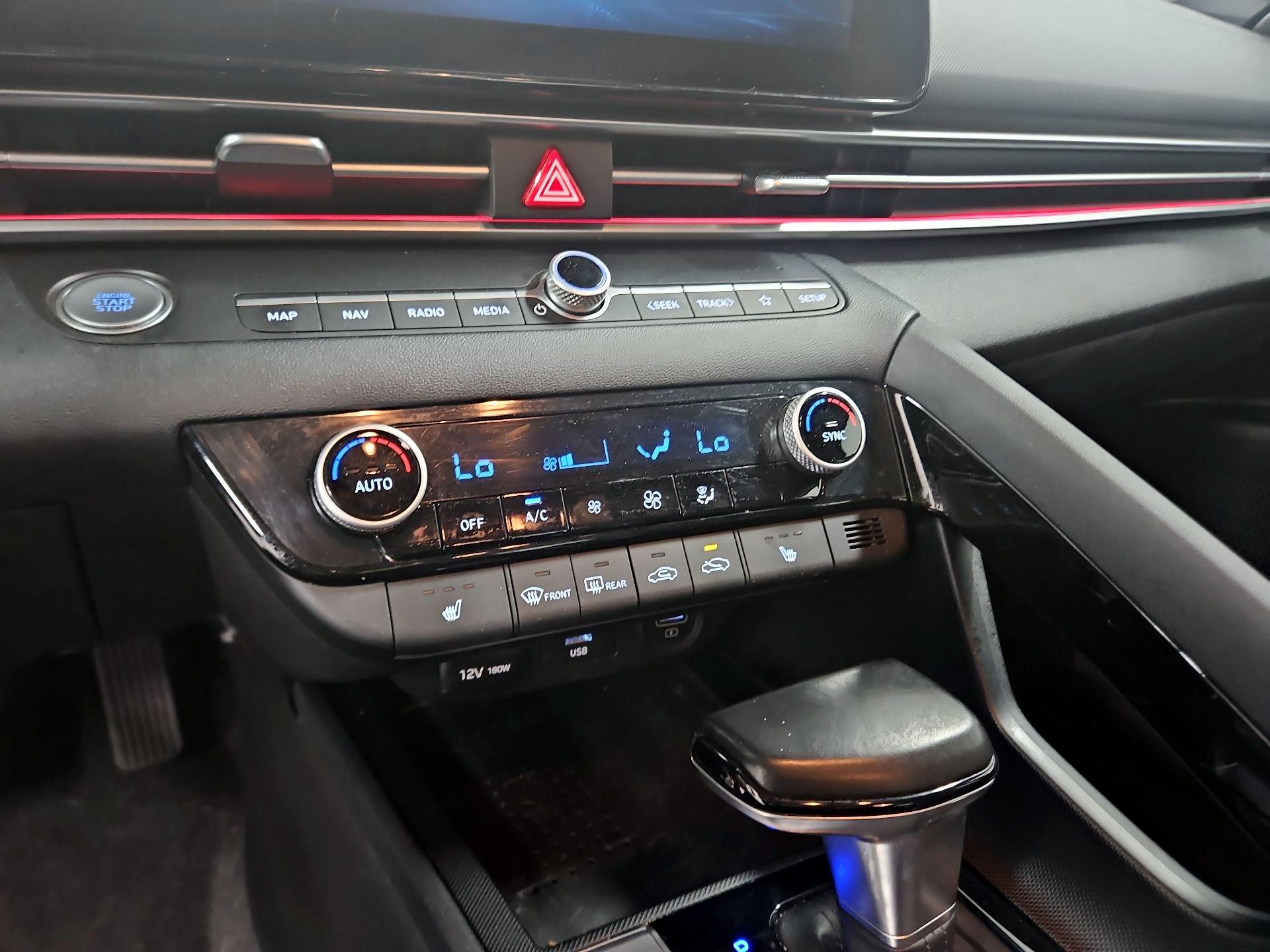 Thumbnail: 2021 Hyundai Elantra - 17