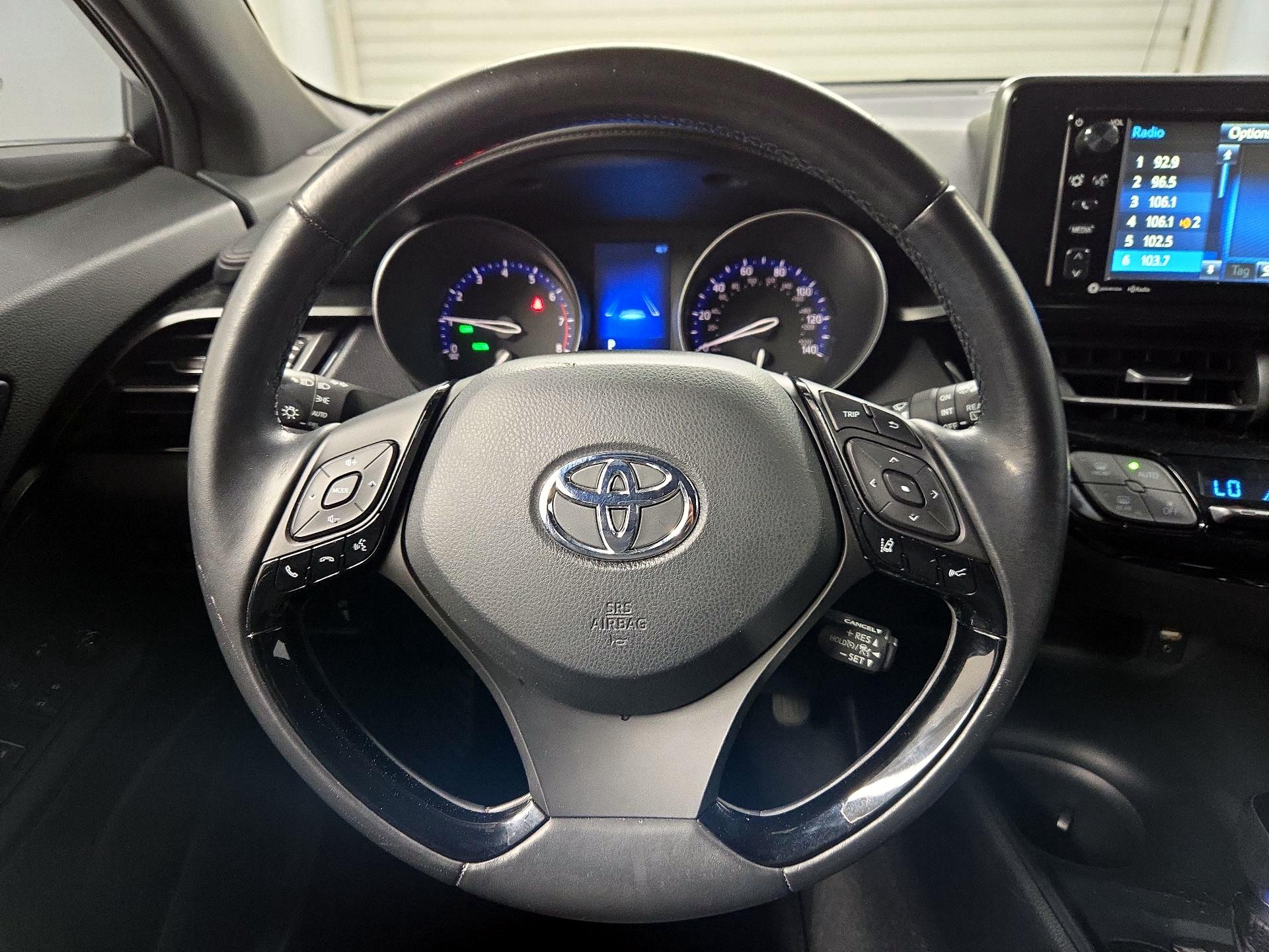 Thumbnail: 2018 Toyota C-HR - 10