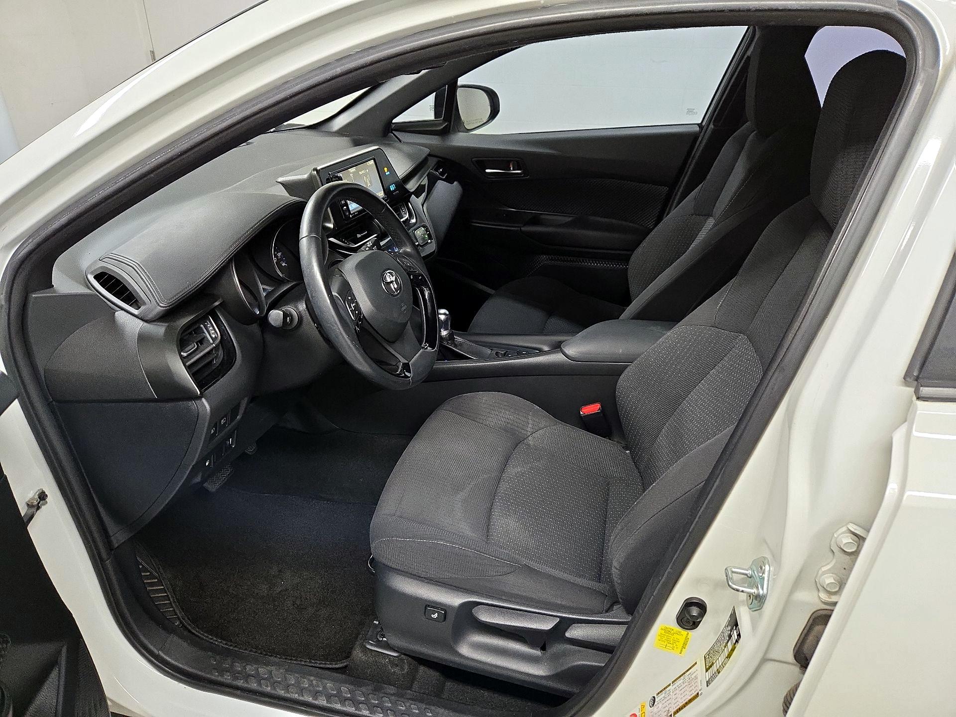 Thumbnail: 2018 Toyota C-HR - 11