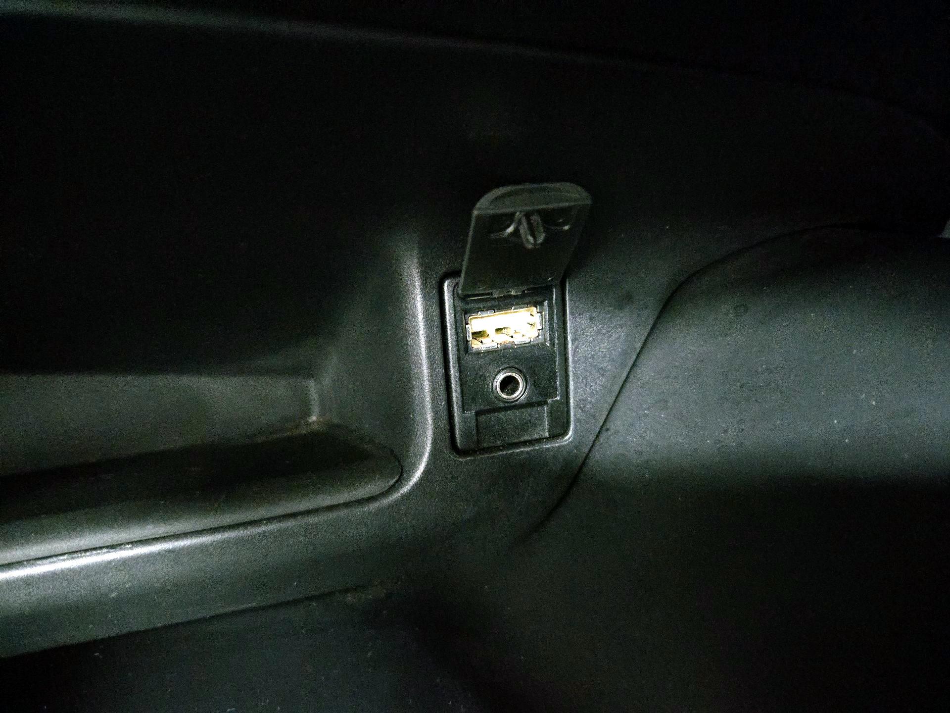 Thumbnail: 2018 Toyota C-HR - 18