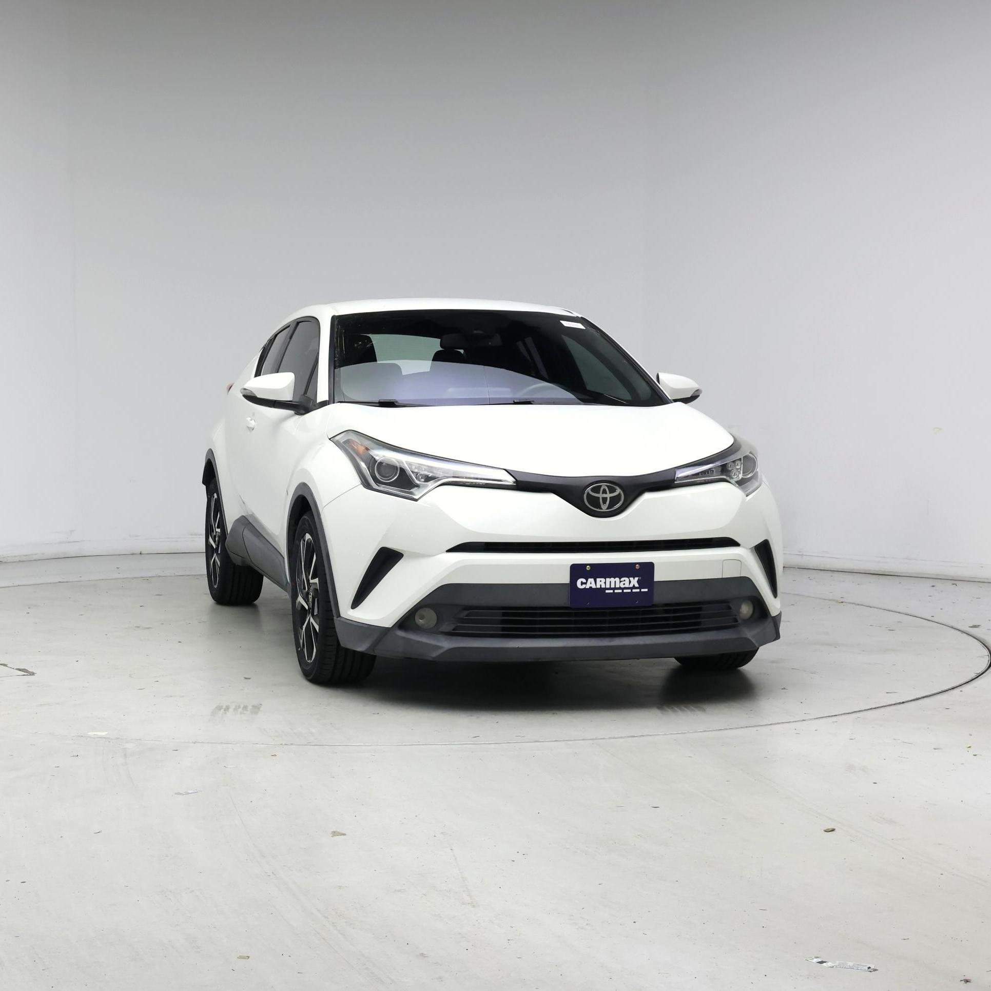Thumbnail: 2018 Toyota C-HR - 5