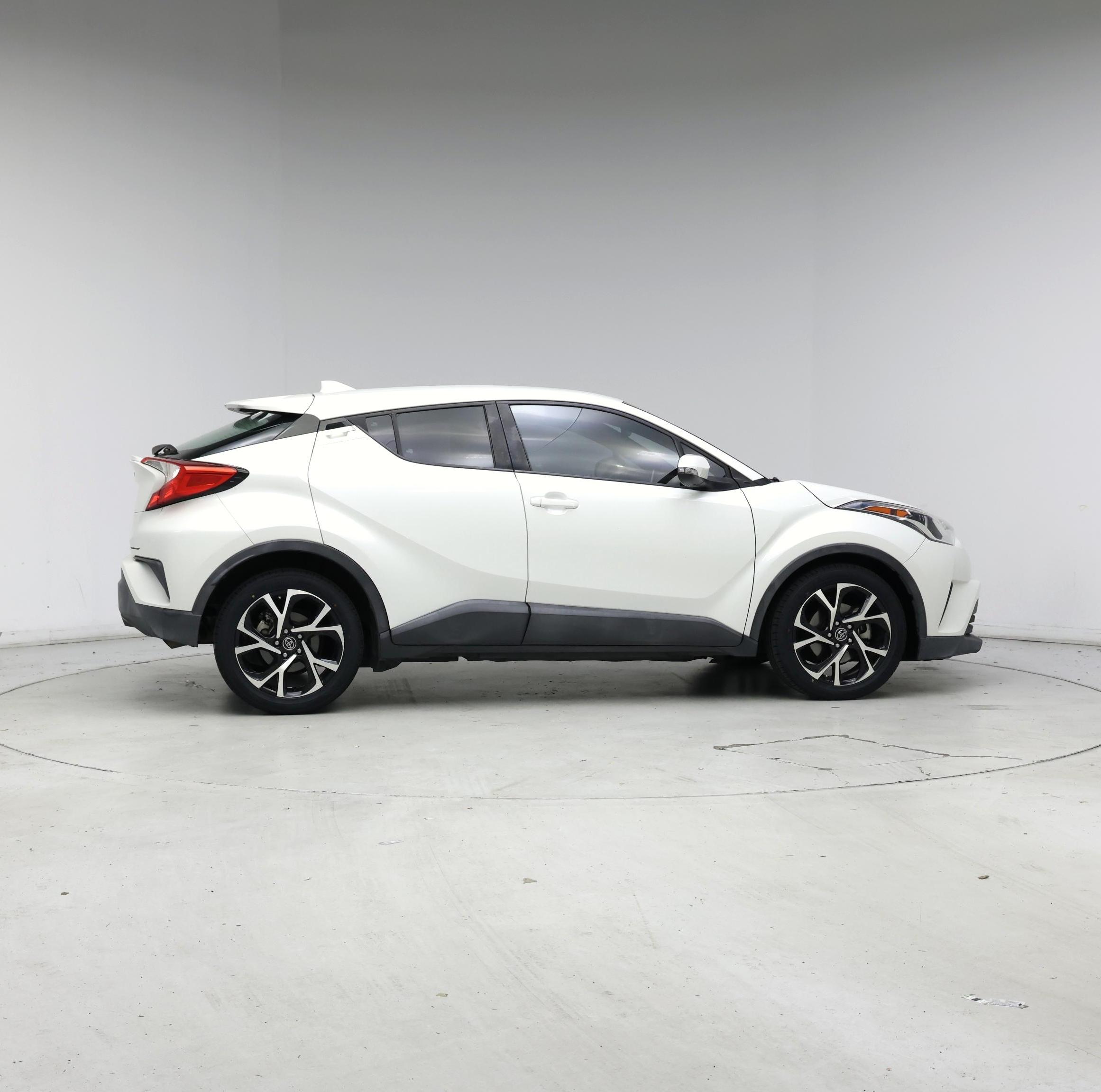 Thumbnail: 2018 Toyota C-HR - 7