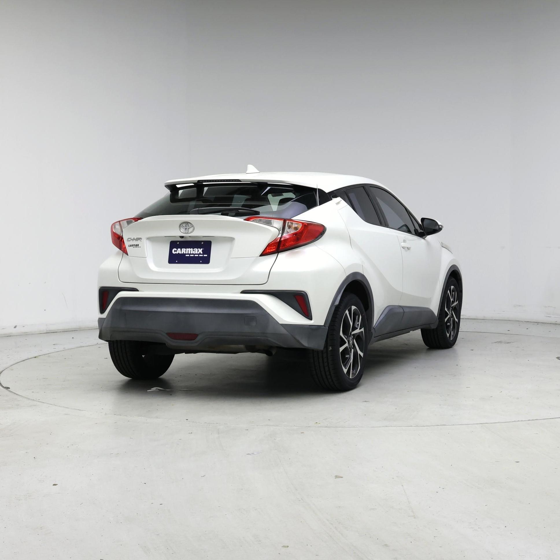 Thumbnail: 2018 Toyota C-HR - 8