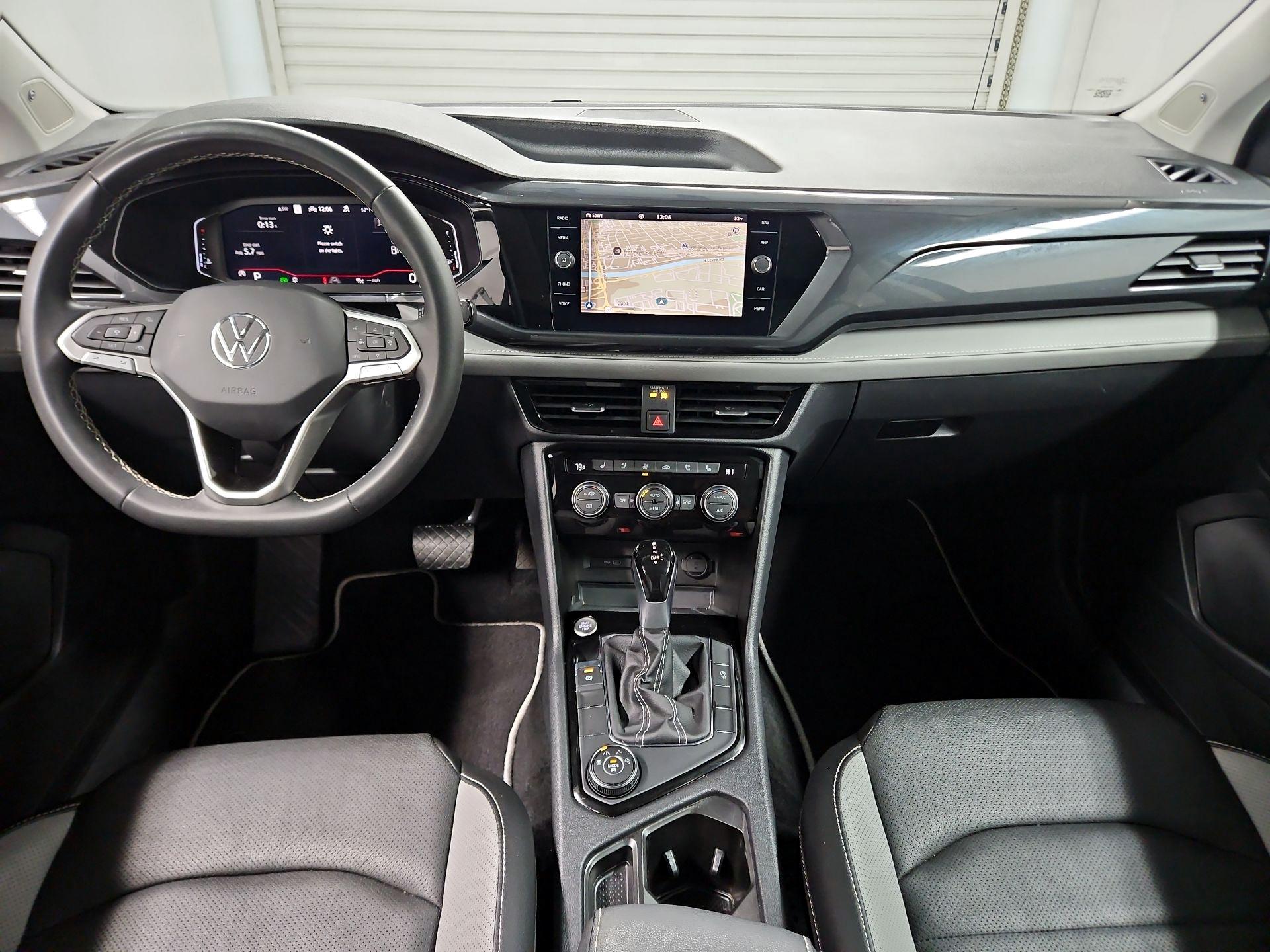 Thumbnail: 2023 Volkswagen Taos - 9