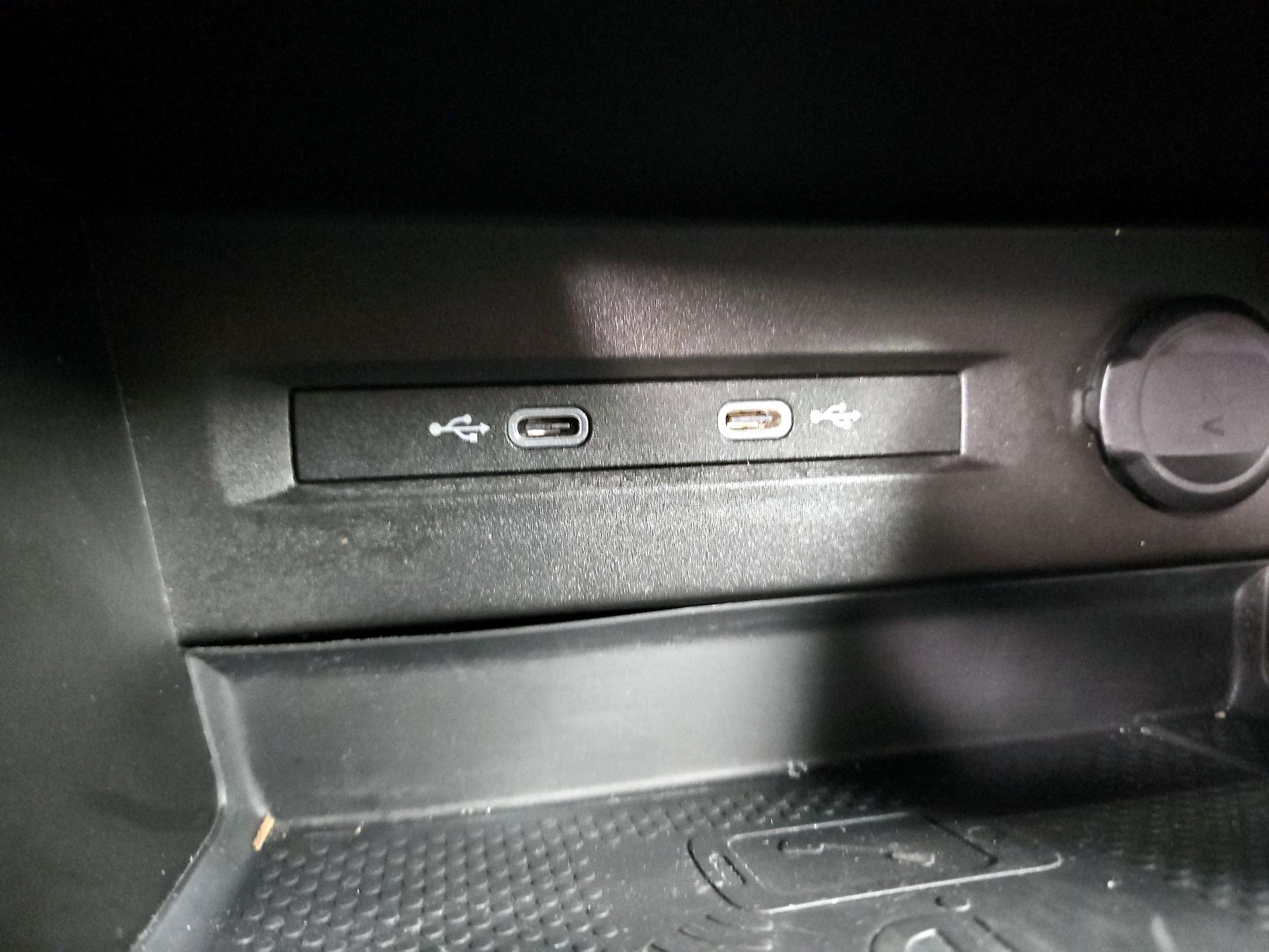 Thumbnail: 2023 Volkswagen Taos - 19