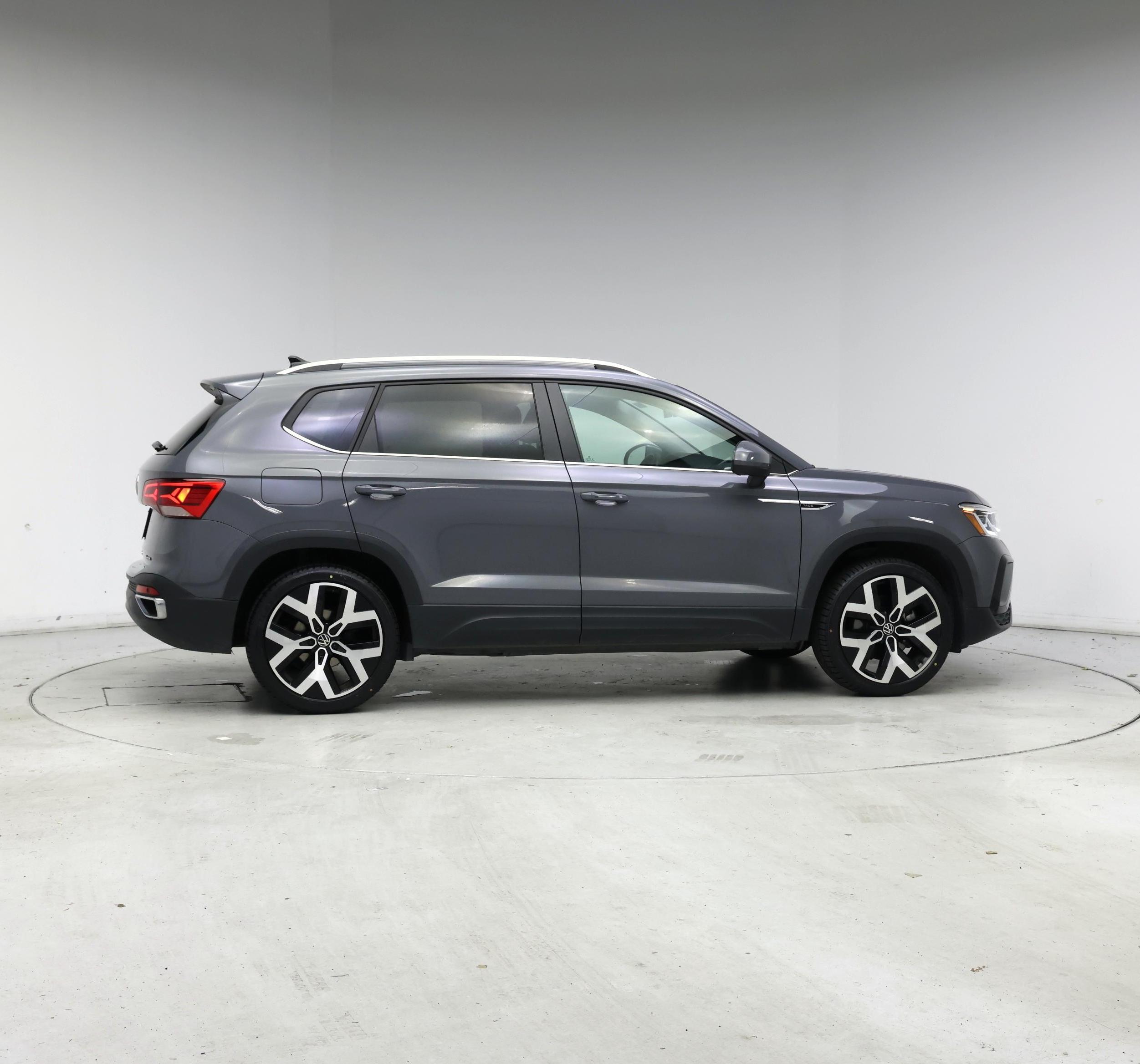 Thumbnail: 2023 Volkswagen Taos - 7