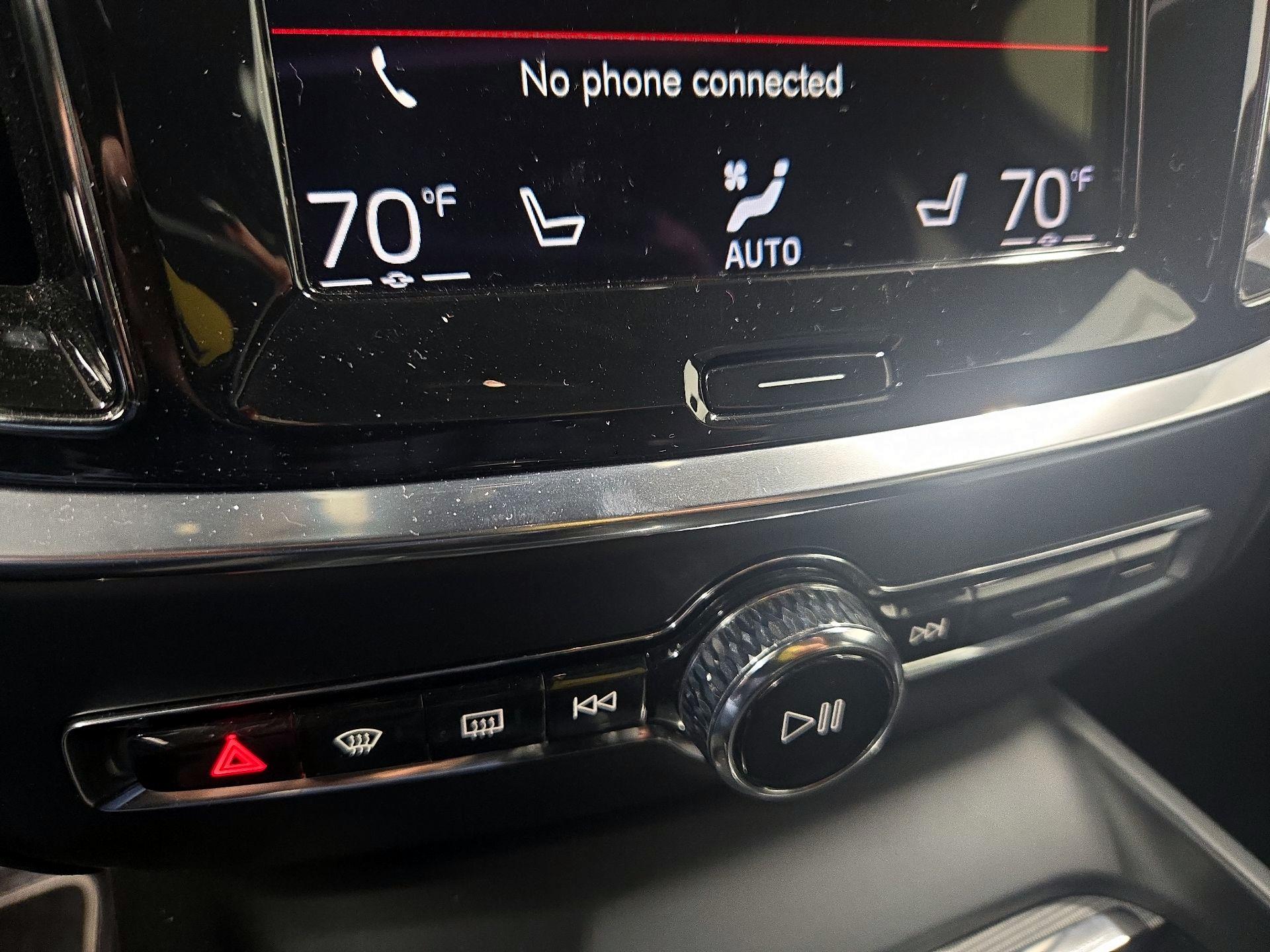 Thumbnail: 2021 Volvo S60 - 17