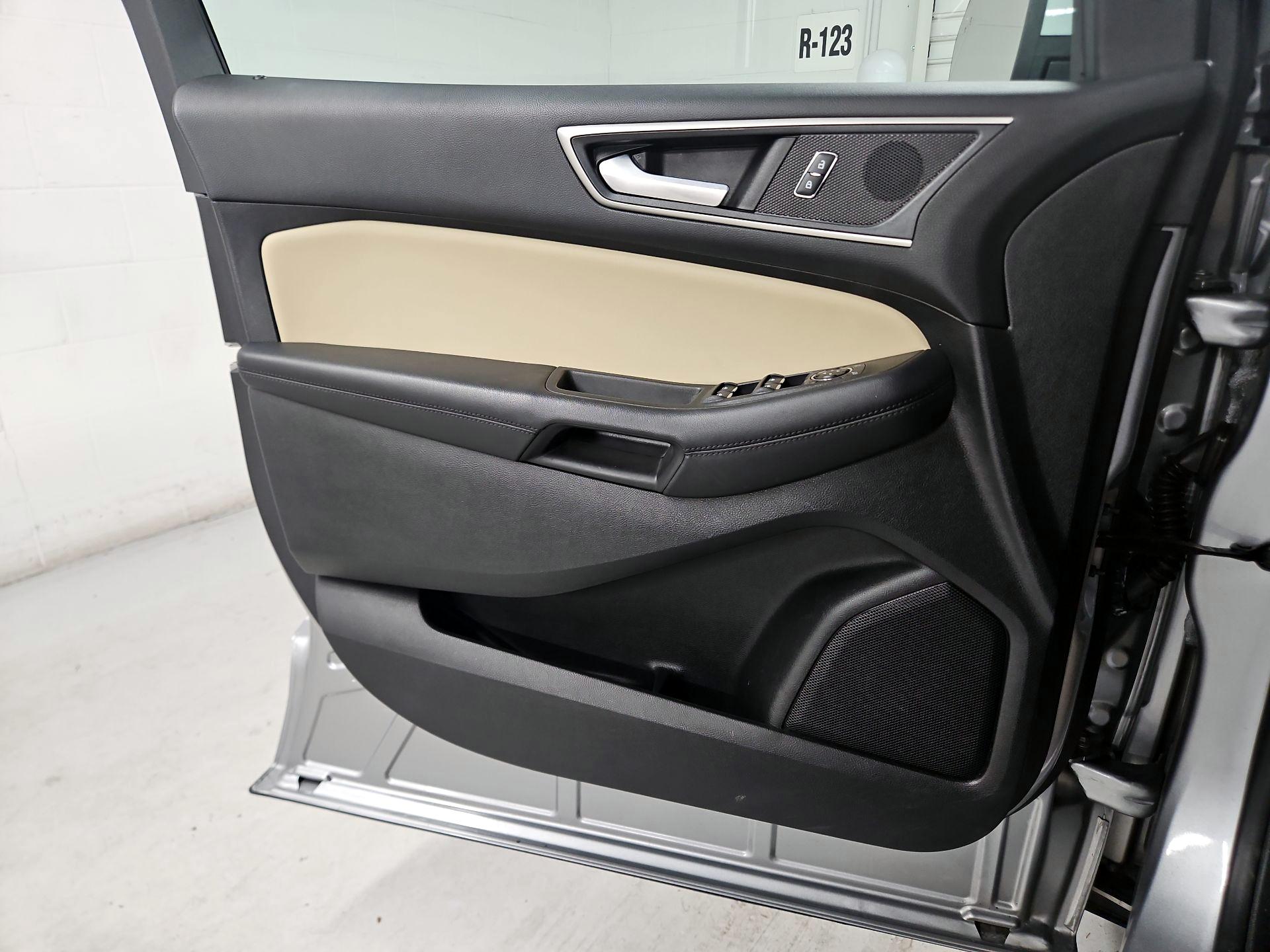 Thumbnail: 2023 Ford Edge - 12