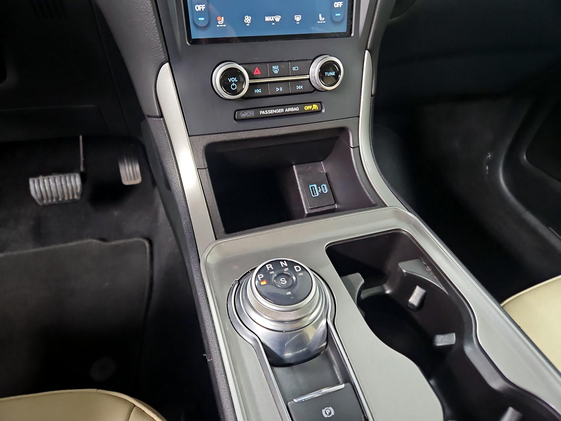 Thumbnail: 2023 Ford Edge - 18