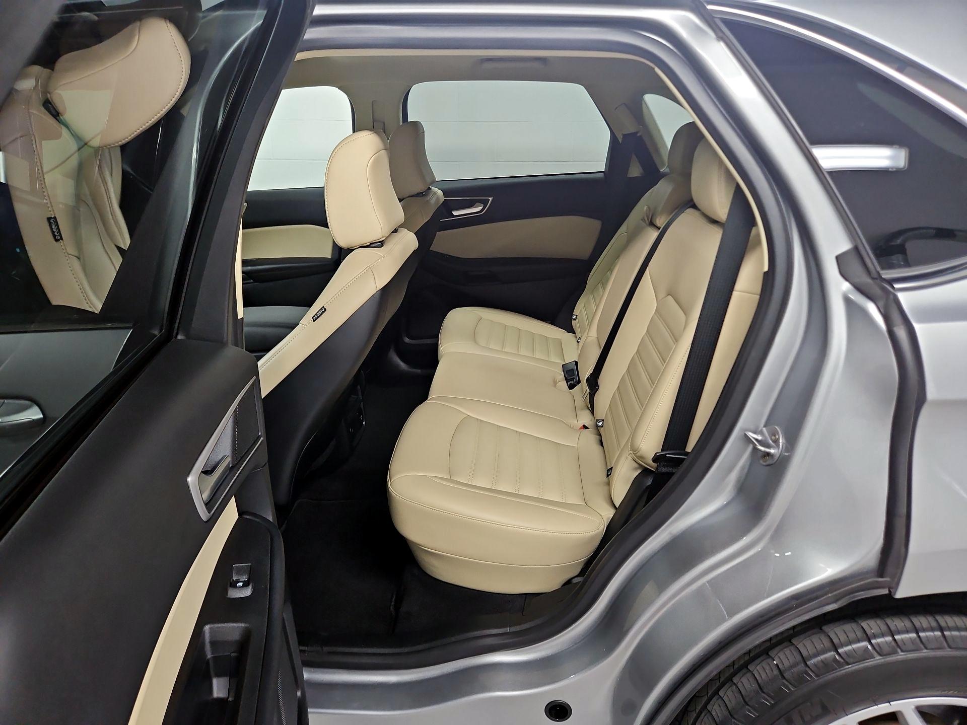 Thumbnail: 2023 Ford Edge - 19