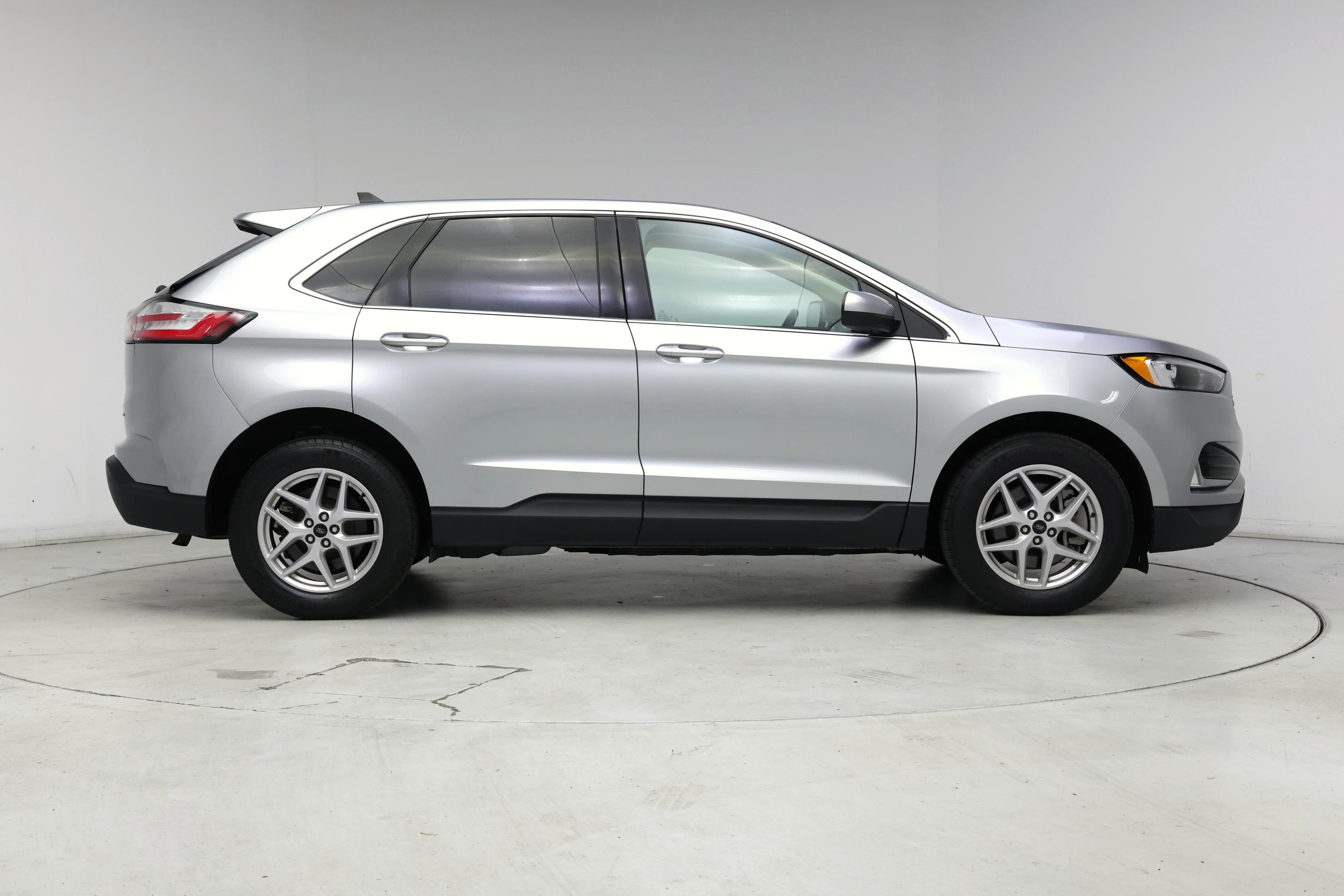 Thumbnail: 2023 Ford Edge - 7