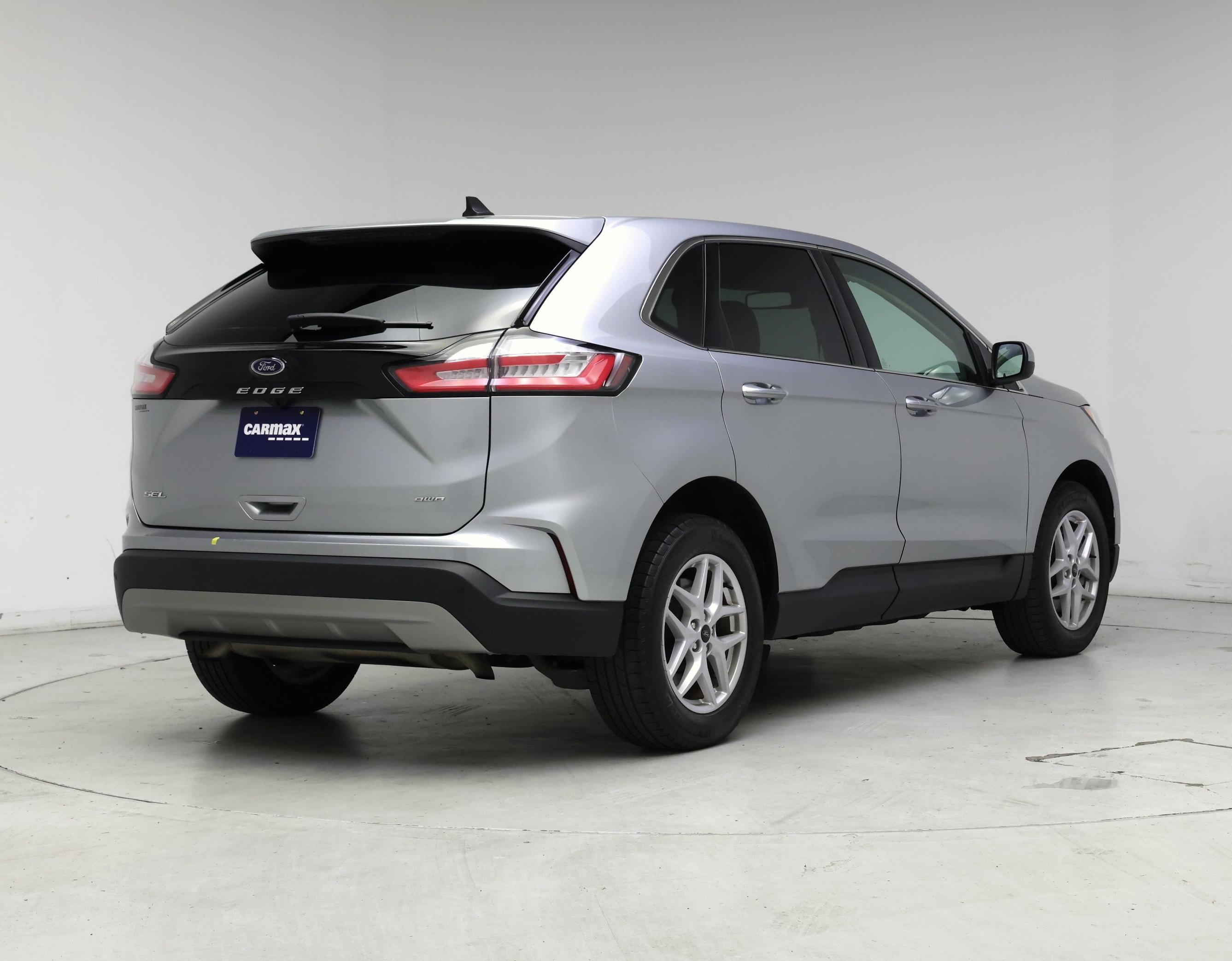 Thumbnail: 2023 Ford Edge - 8