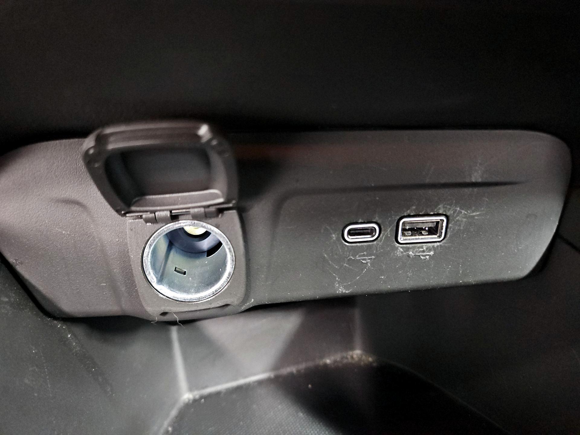 Thumbnail: 2024 Chevrolet Trax - 18