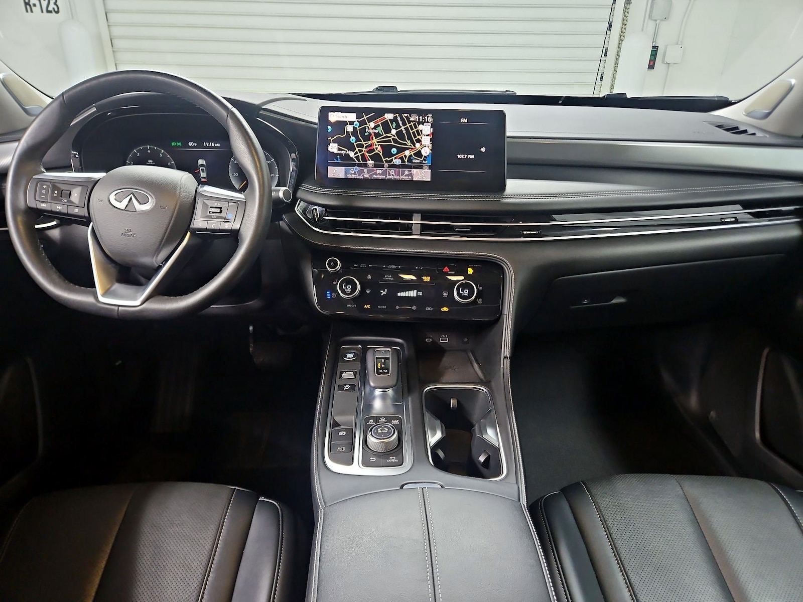 2023 INFINITI QX60 LUXE - Photo 10
