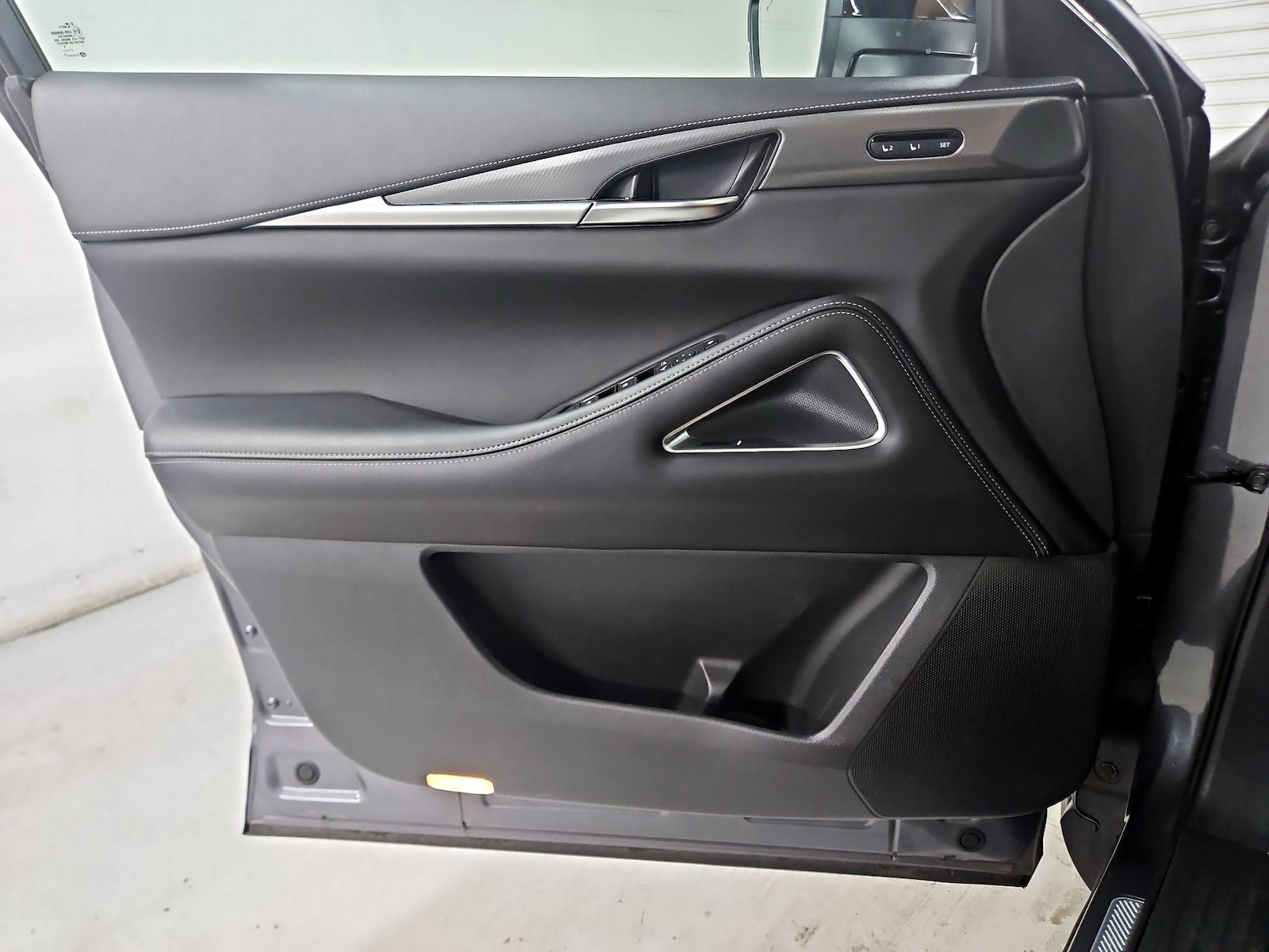 2023 INFINITI QX60 LUXE - Photo 13
