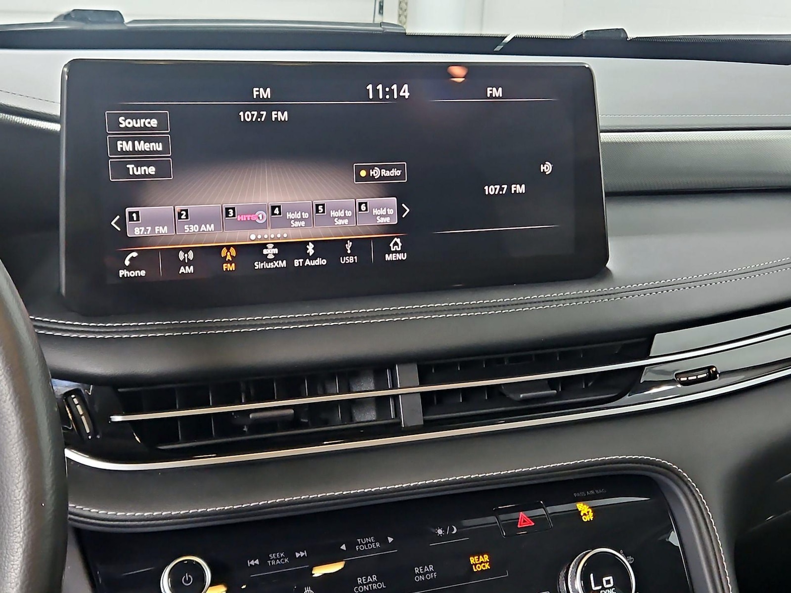 2023 INFINITI QX60 LUXE - Photo 17