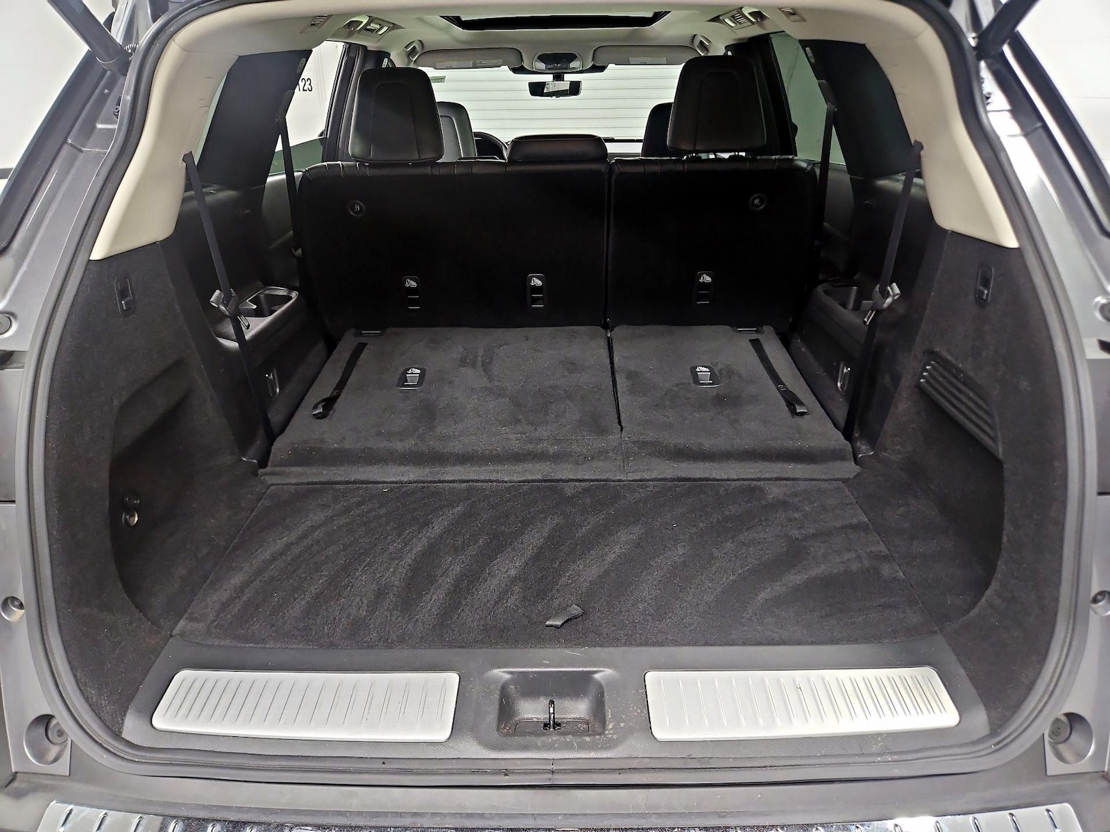 2023 INFINITI QX60 LUXE - Photo 25